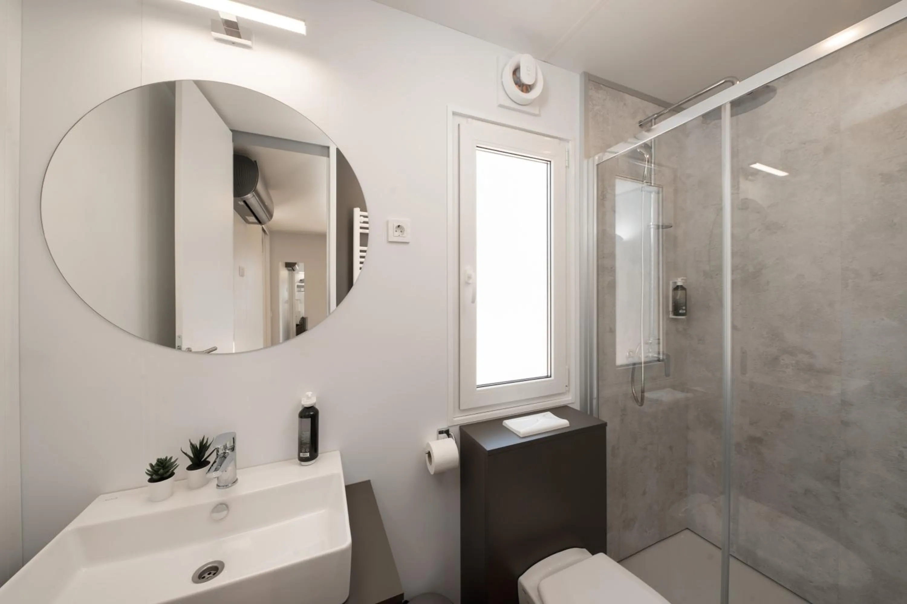 Bathroom in Terra Park Phalaris