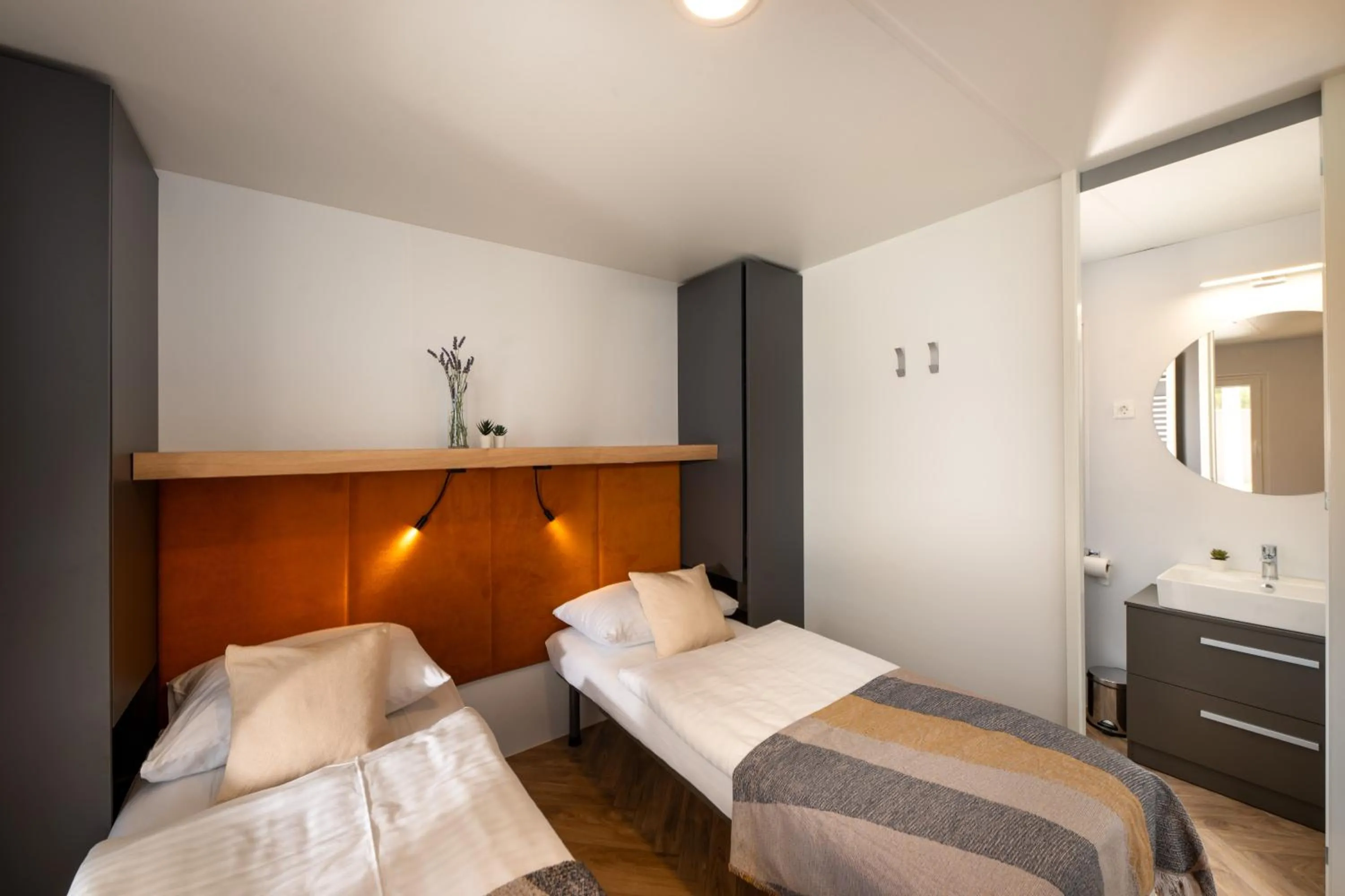 Bedroom, Bed in Terra Park Phalaris