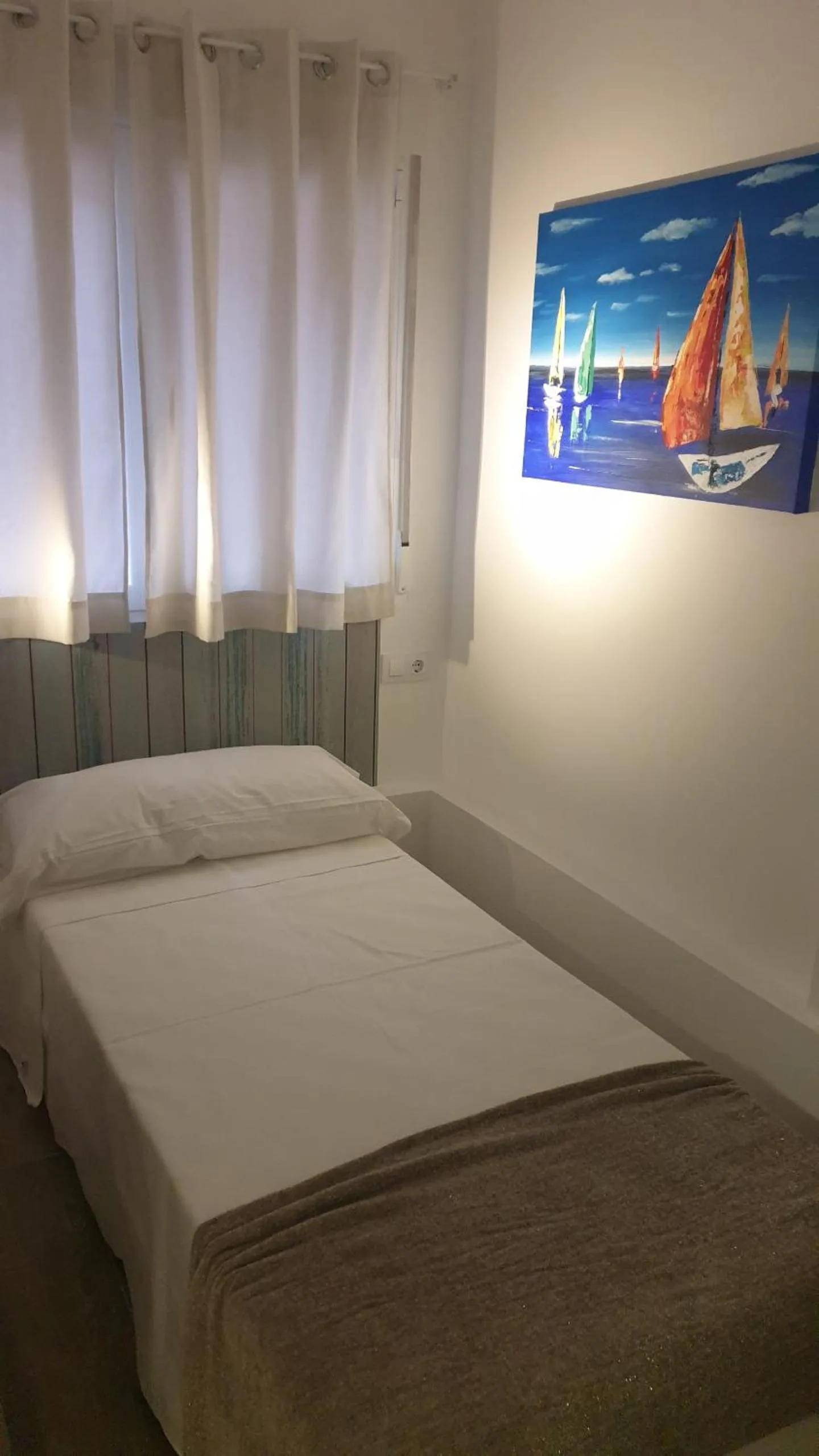 Bed in Hostal royal begoña