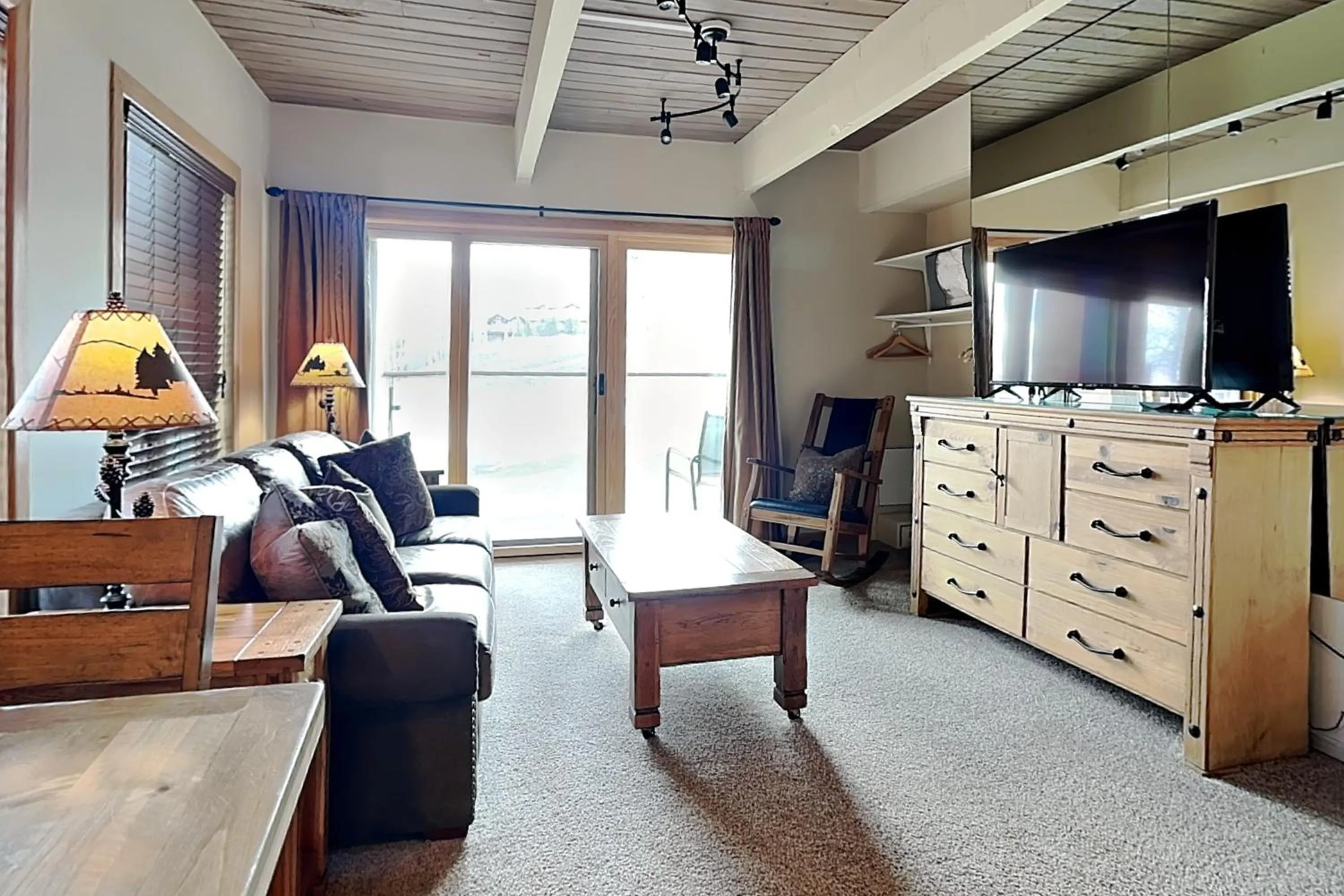Timberline Condominiums Studio Deluxe Unit 218