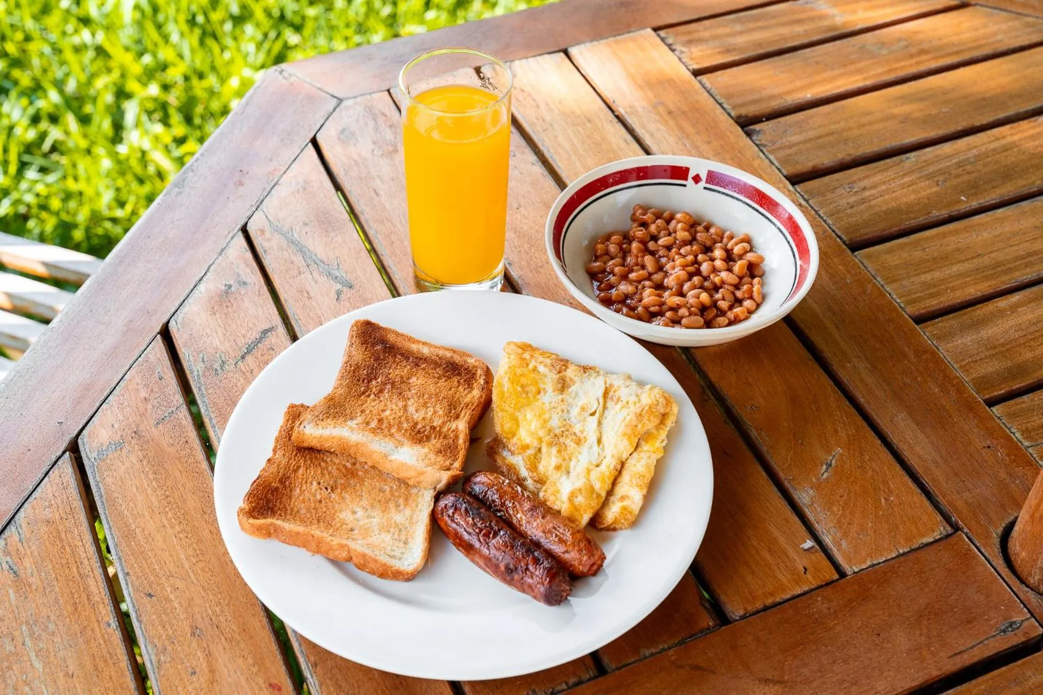 Breakfast in Harry's Kisumu Oasis