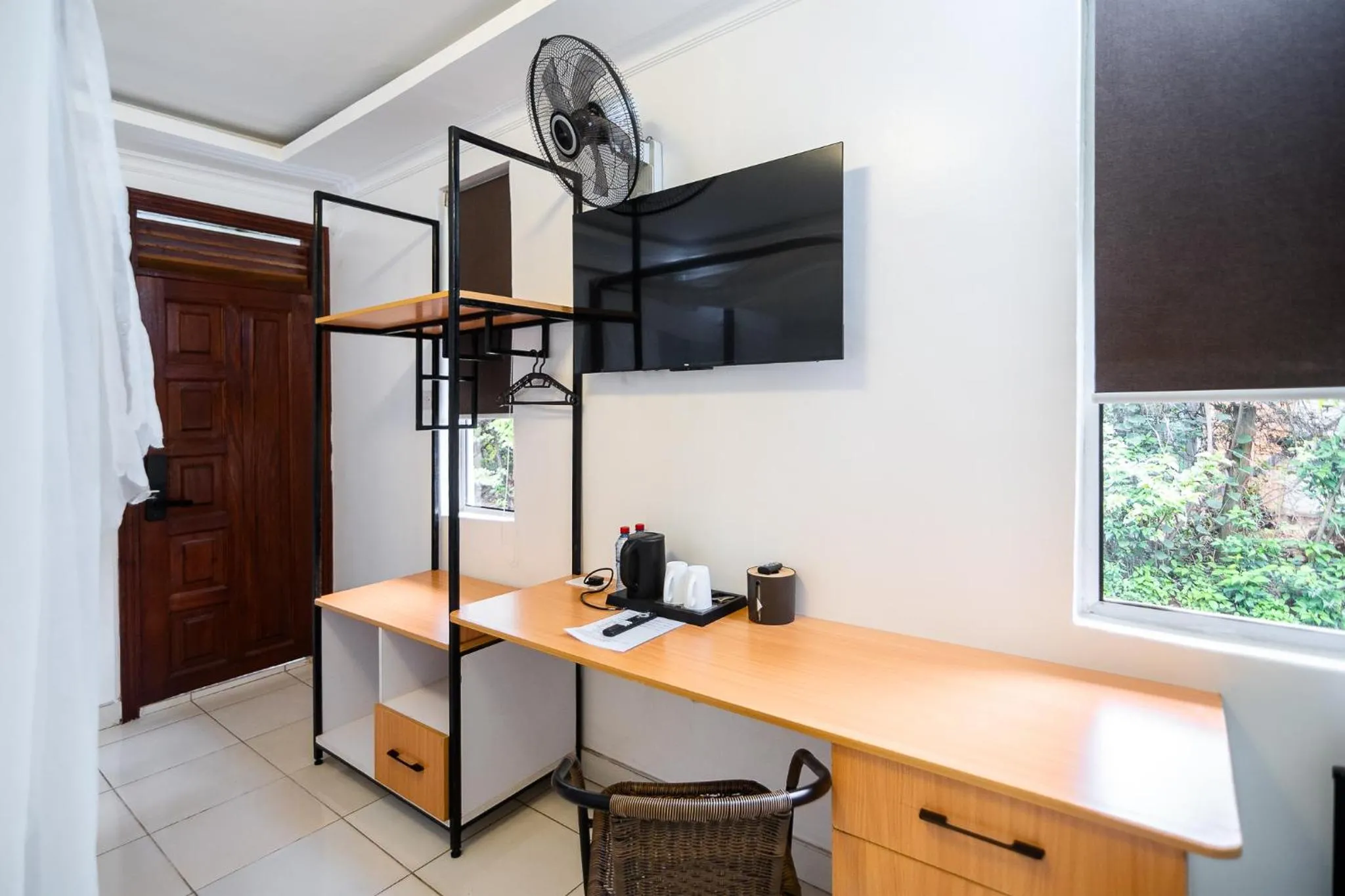 TV and multimedia in Harry's Kisumu Oasis