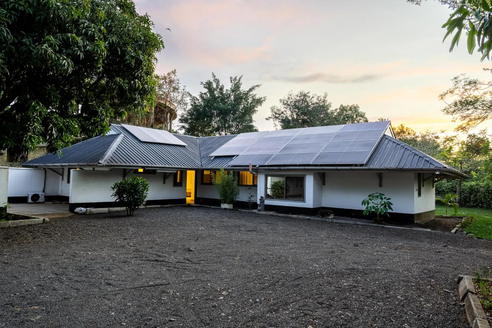 Property building in Harry's Kisumu Oasis