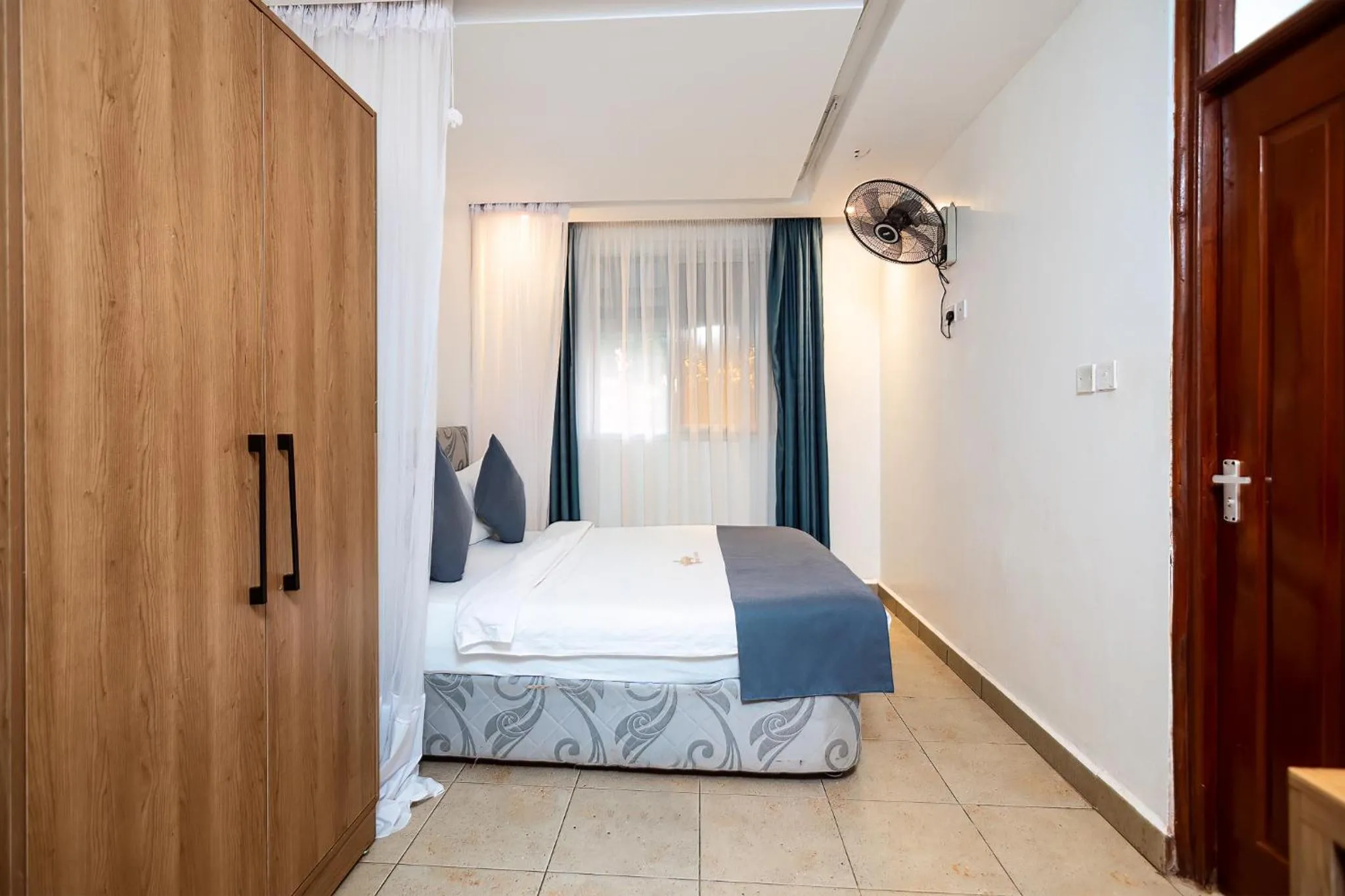 Bed in Harry's Kisumu Oasis