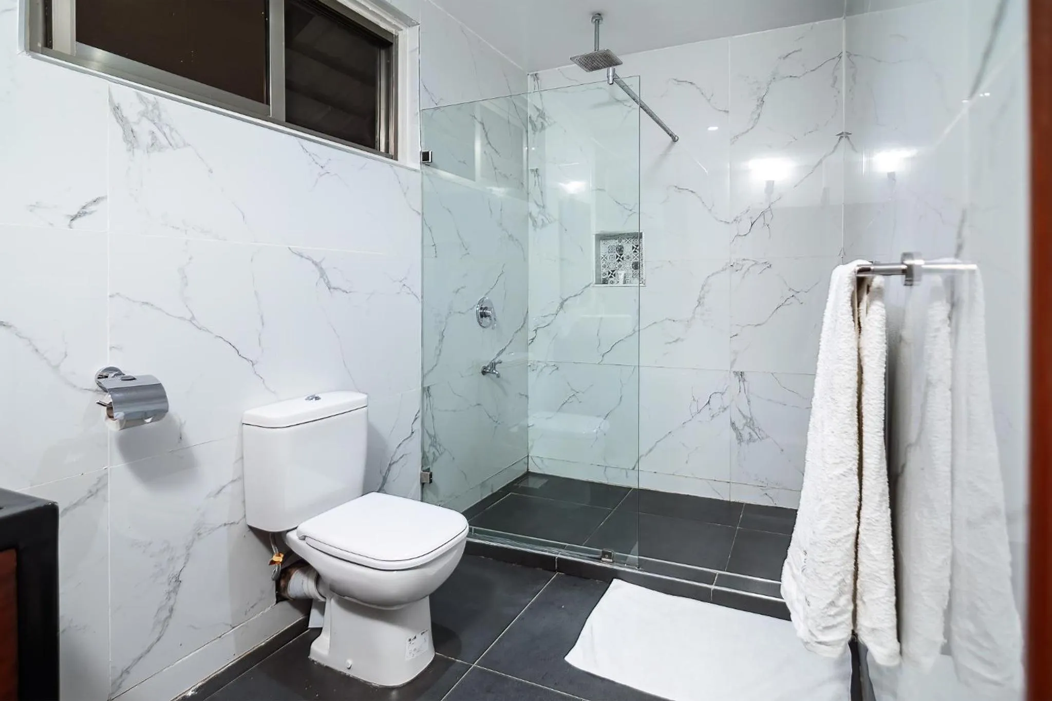 Shower in Harry's Kisumu Oasis