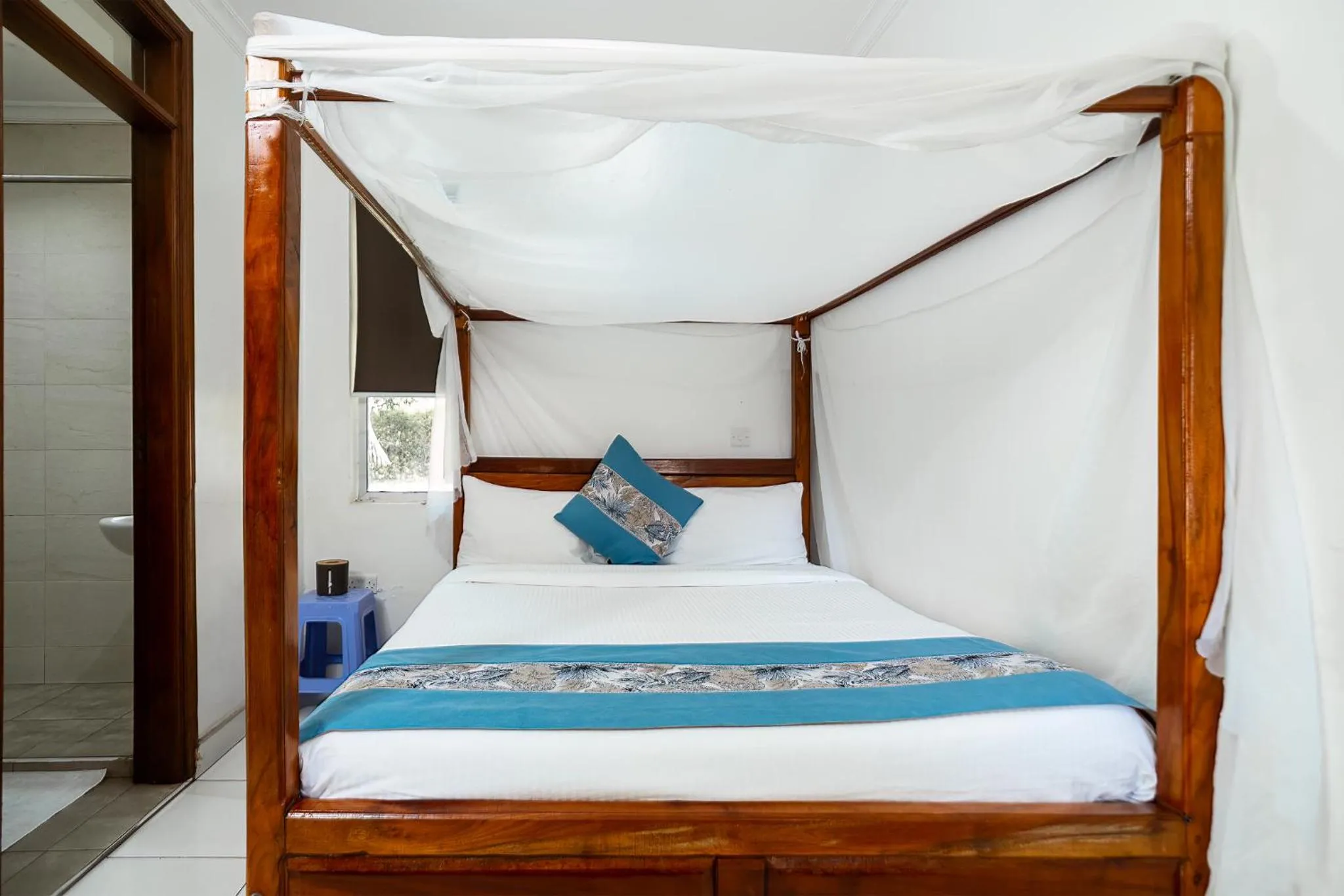 Bed in Harry's Kisumu Oasis