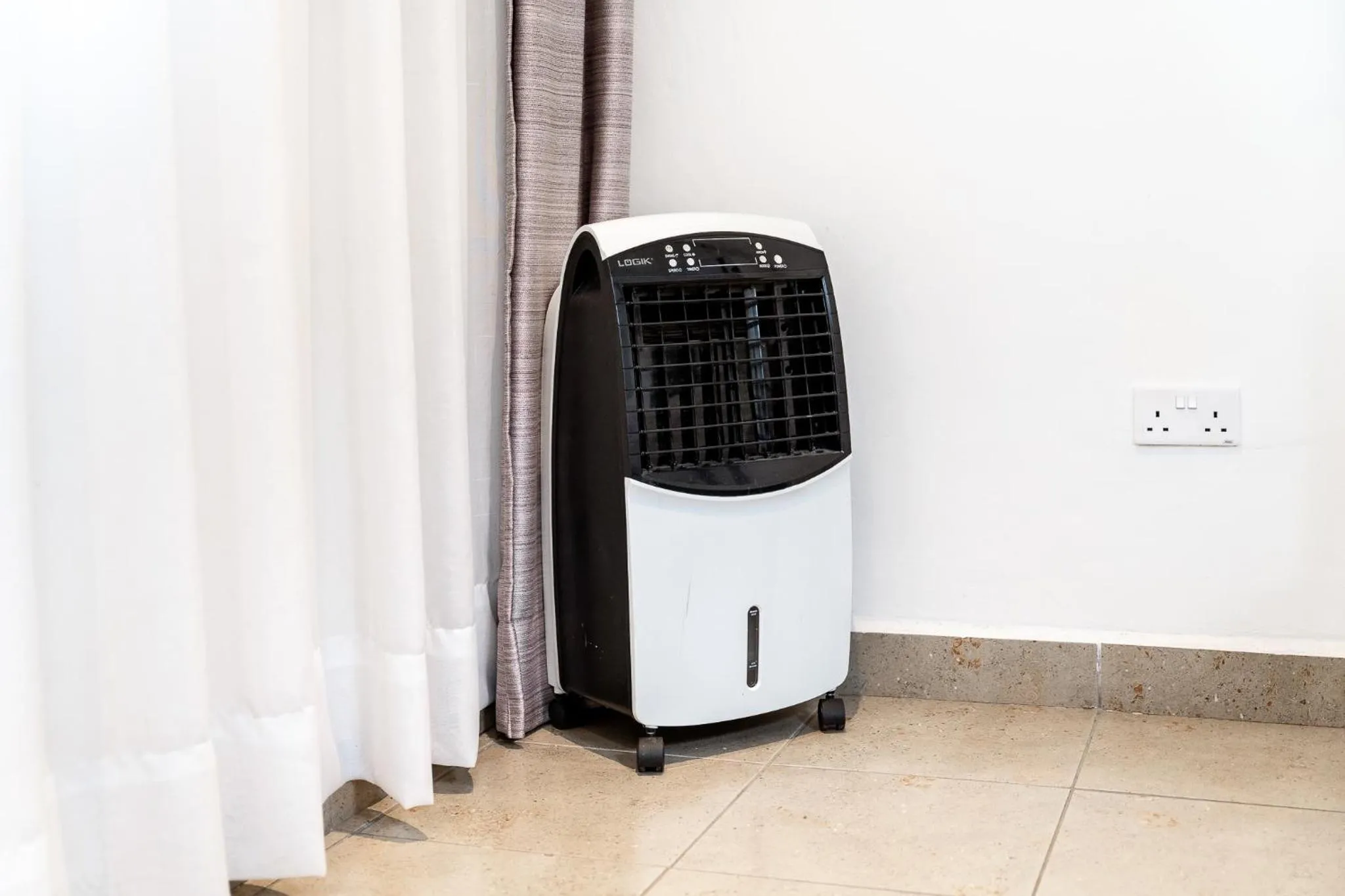 air conditioner in Harry's Kisumu Oasis