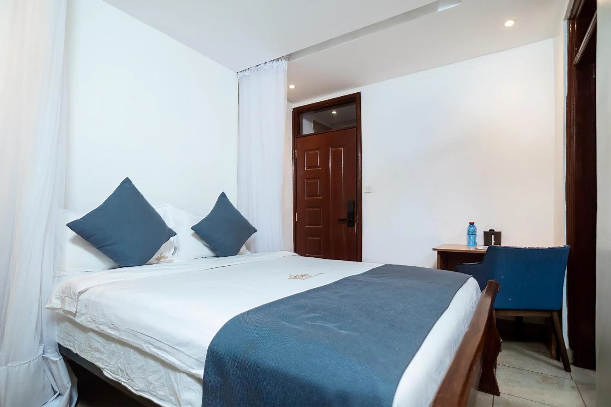Bedroom, Bed in Harry's Kisumu Oasis