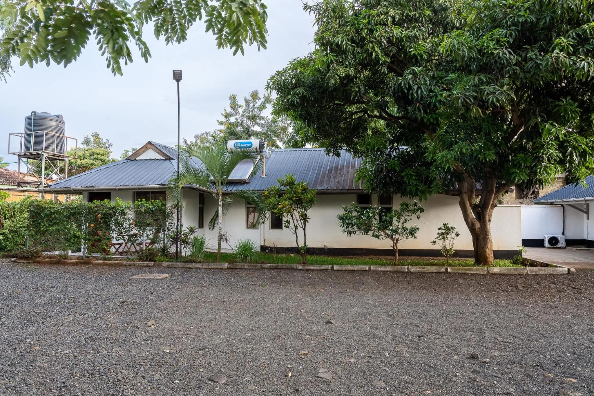 Property building in Harry's Kisumu Oasis