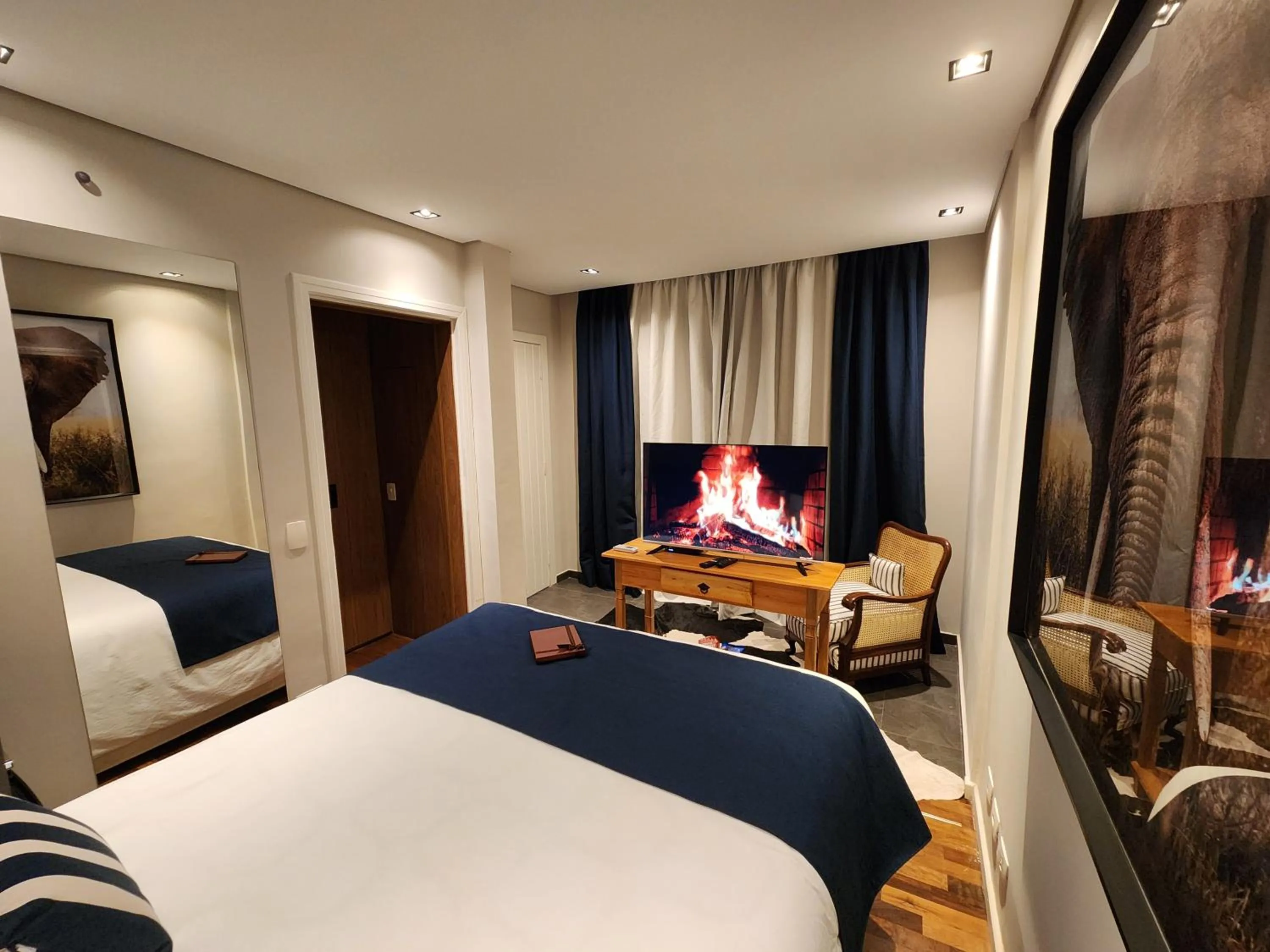 Bedroom, Bed in Secreto Boutique Hotel