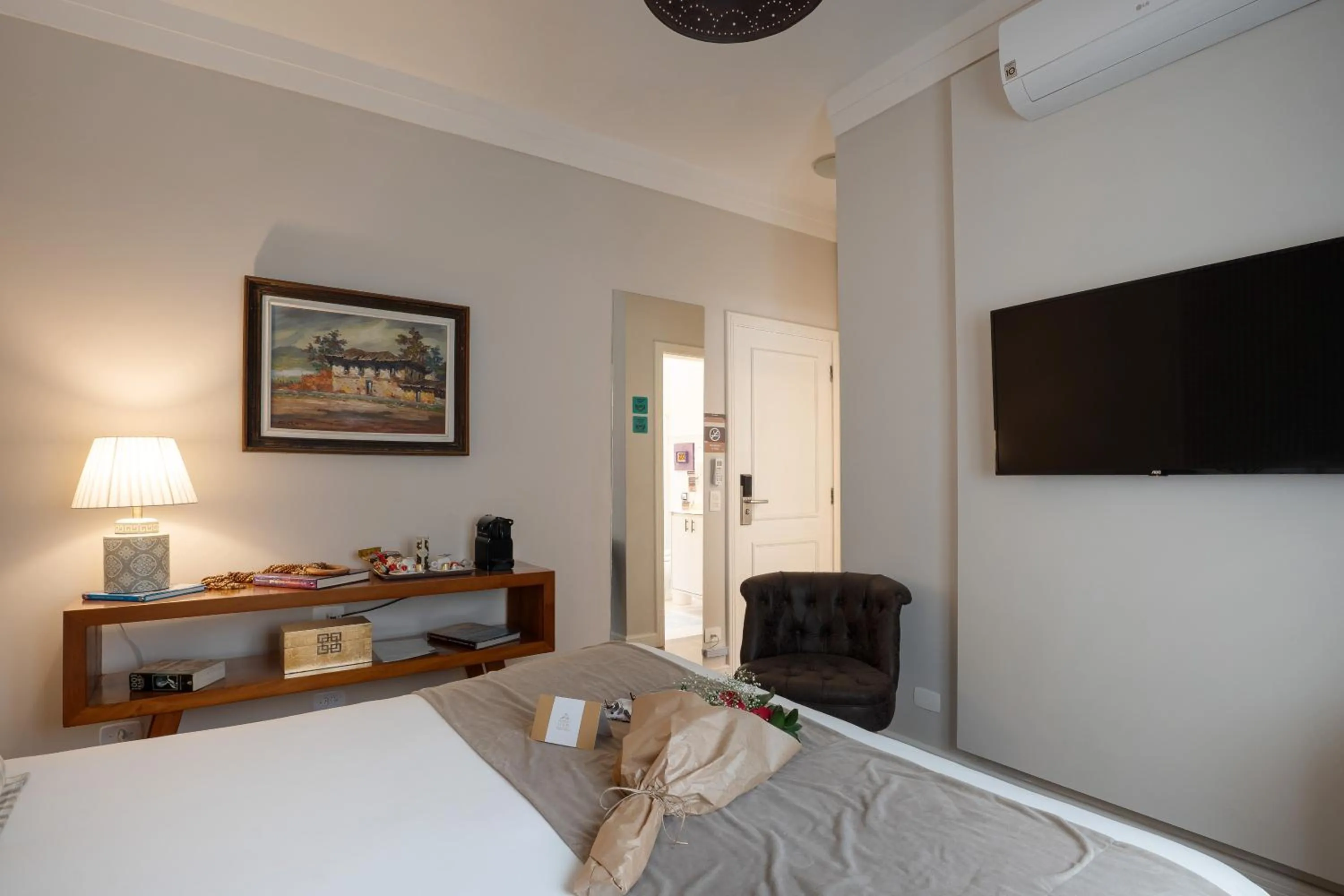 Bedroom, Bed in Secreto Boutique Hotel