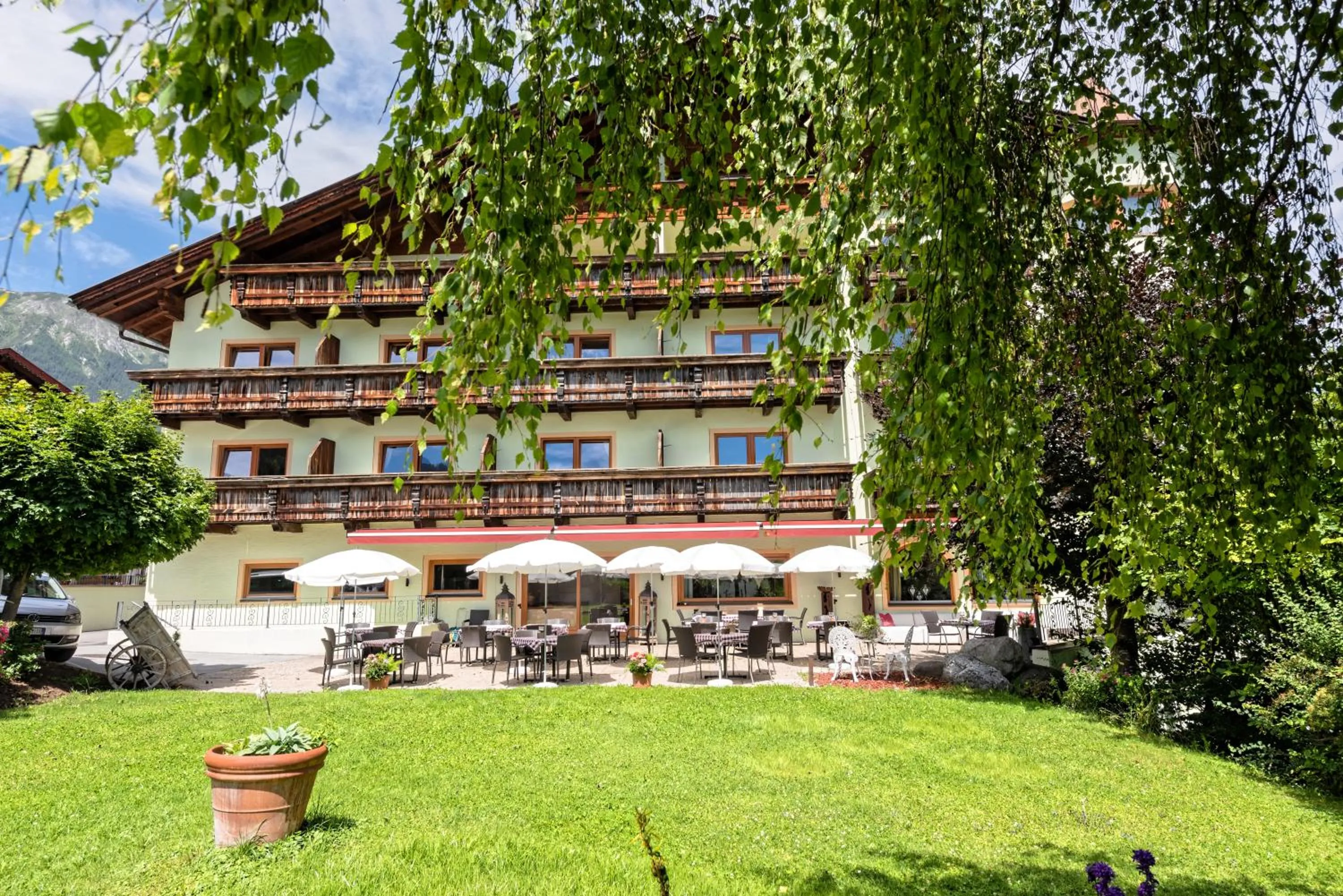 Property building in Das Posthaus stubai&smart Hotel