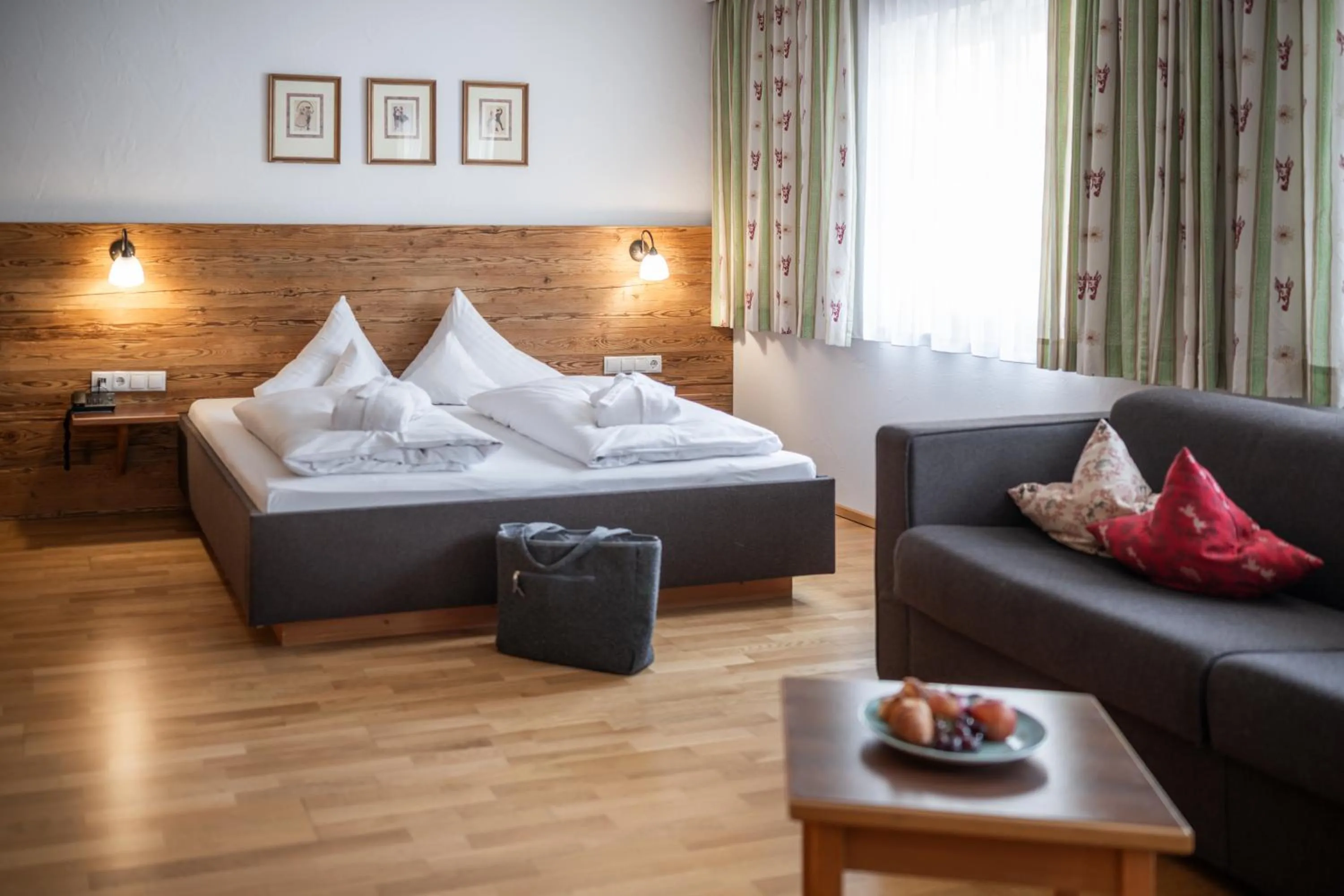 Photo of the whole room, Bed in Das Posthaus stubai&smart Hotel