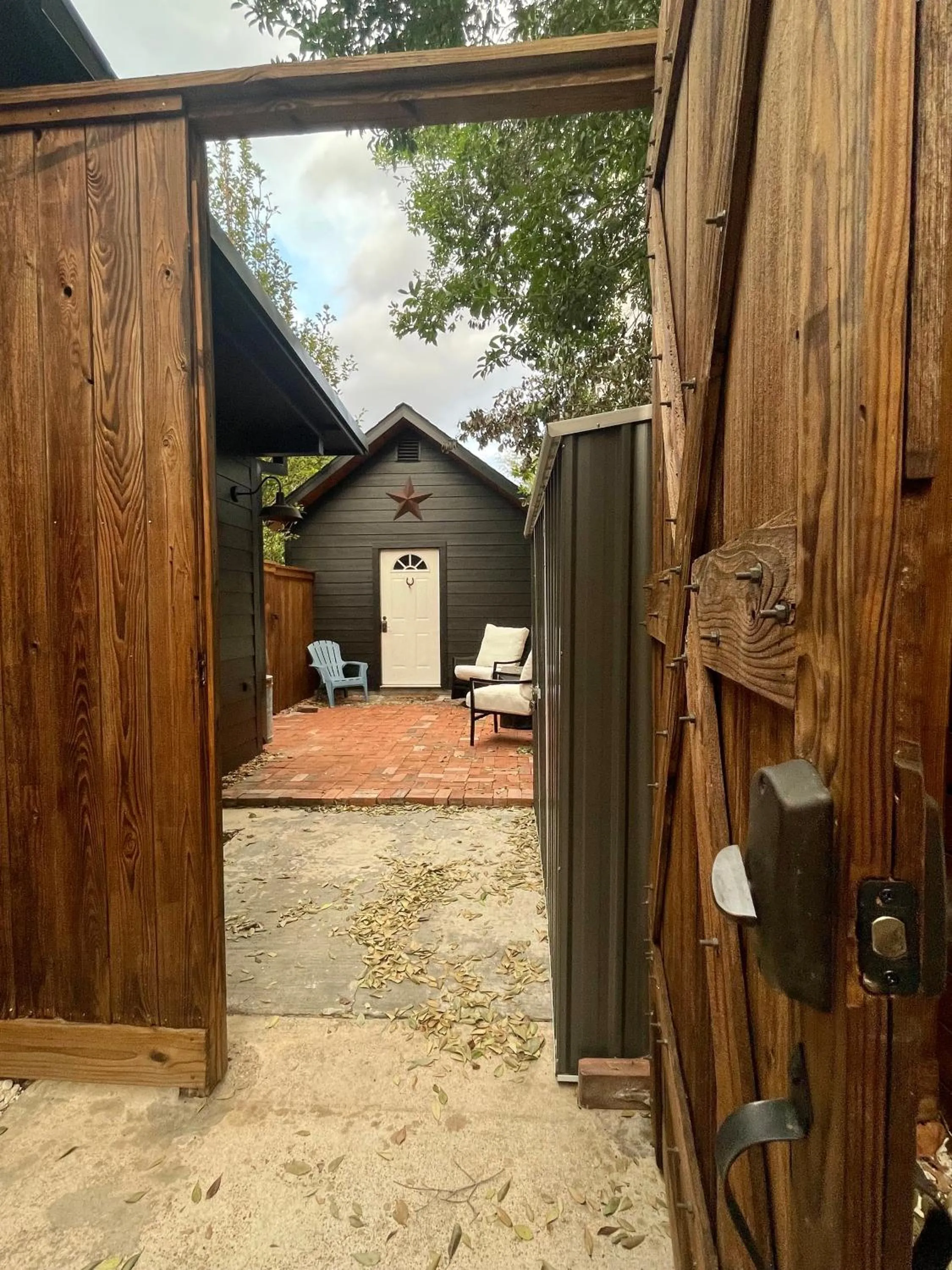 Property building in Morse Cottage