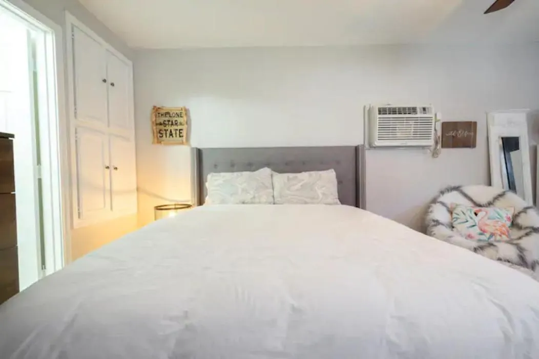 Bed in Morse Cottage