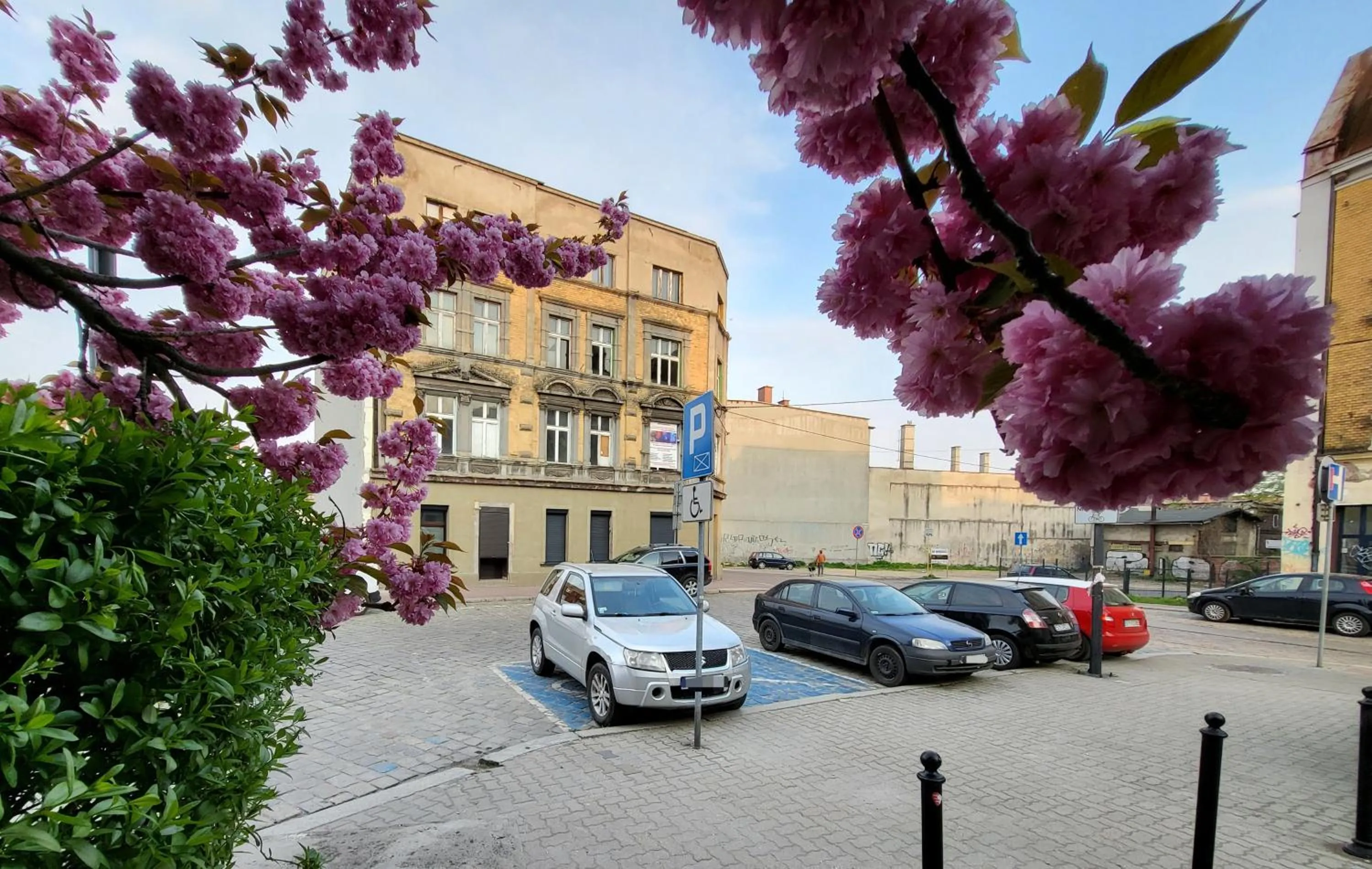 Property building in Apartamenty PRETTY WOMAN meldunek samodzielny 24h - noclegi Bytom Chorzów Katowice