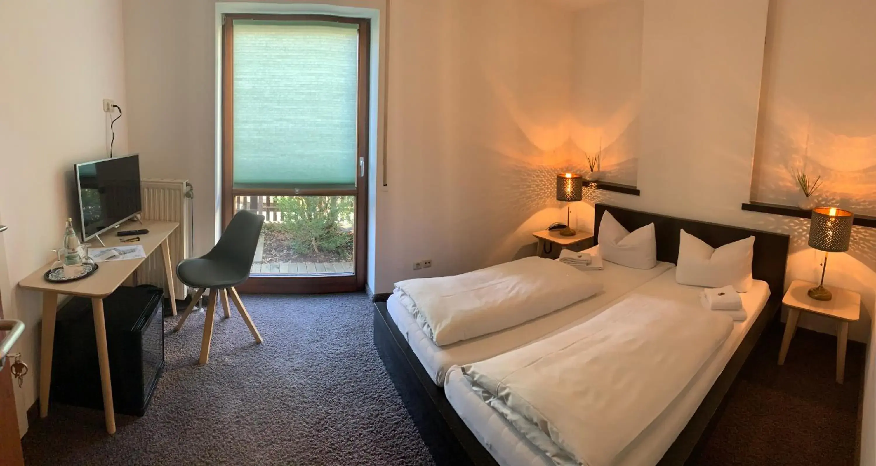 Bedroom, Bed in Hotel Augsburg Langemarck