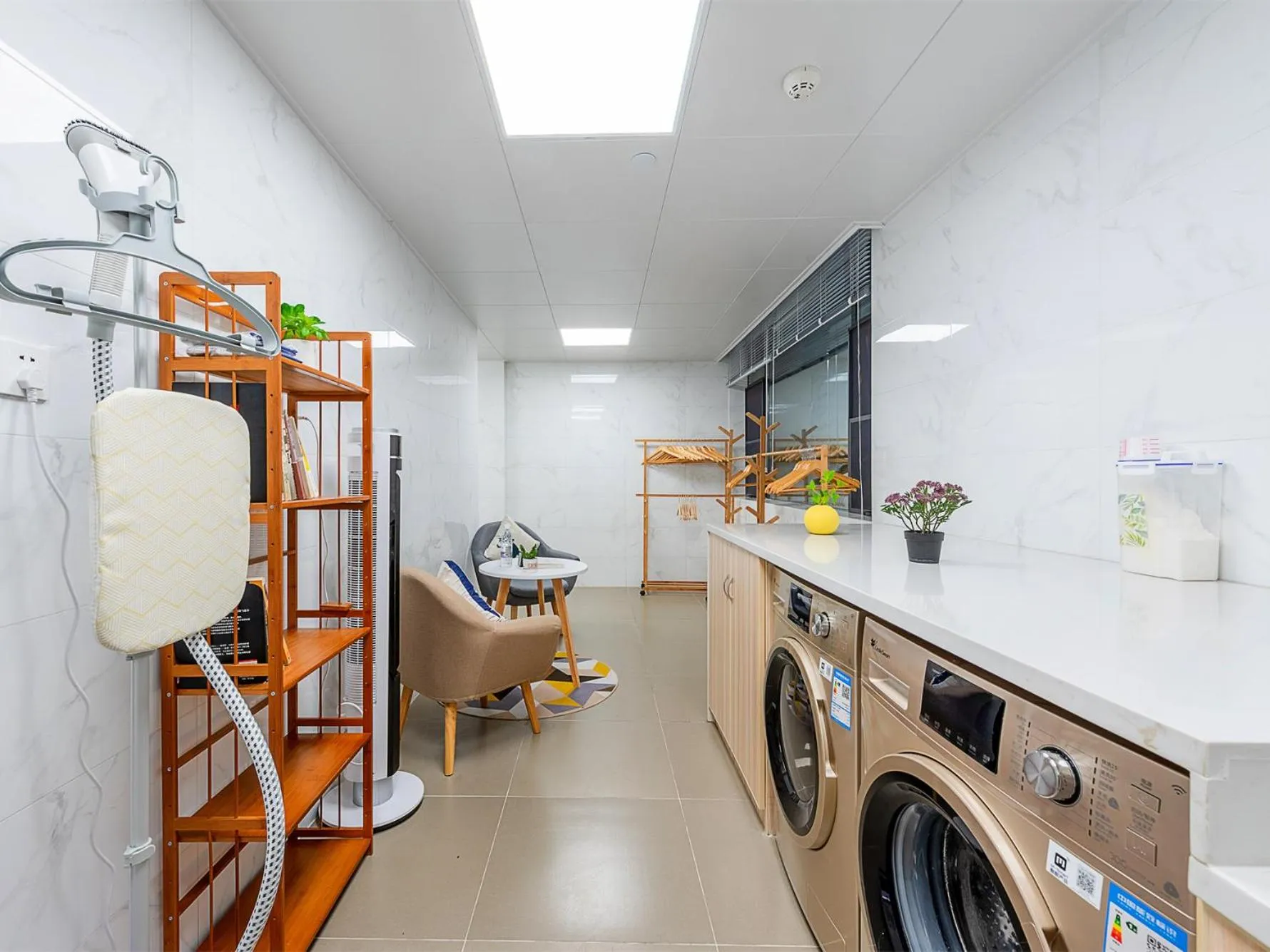 washing machine in Lavande Hotel Guangzhou east railway station Tianpingjia Subway Station Branch