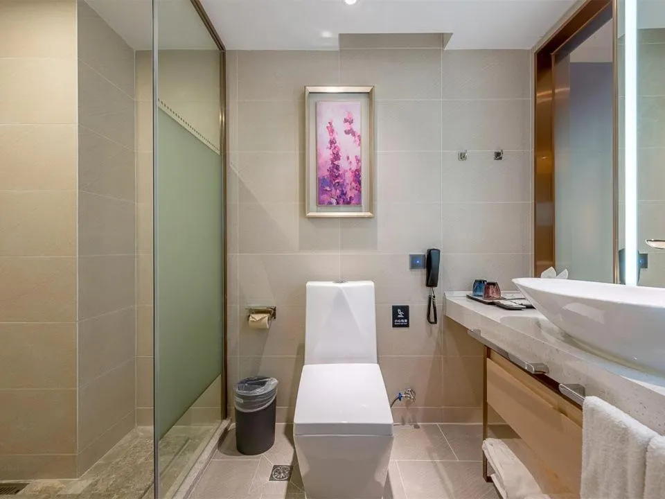 Toilet in Lavande Hotel Guangzhou east railway station Tianpingjia Subway Station Branch