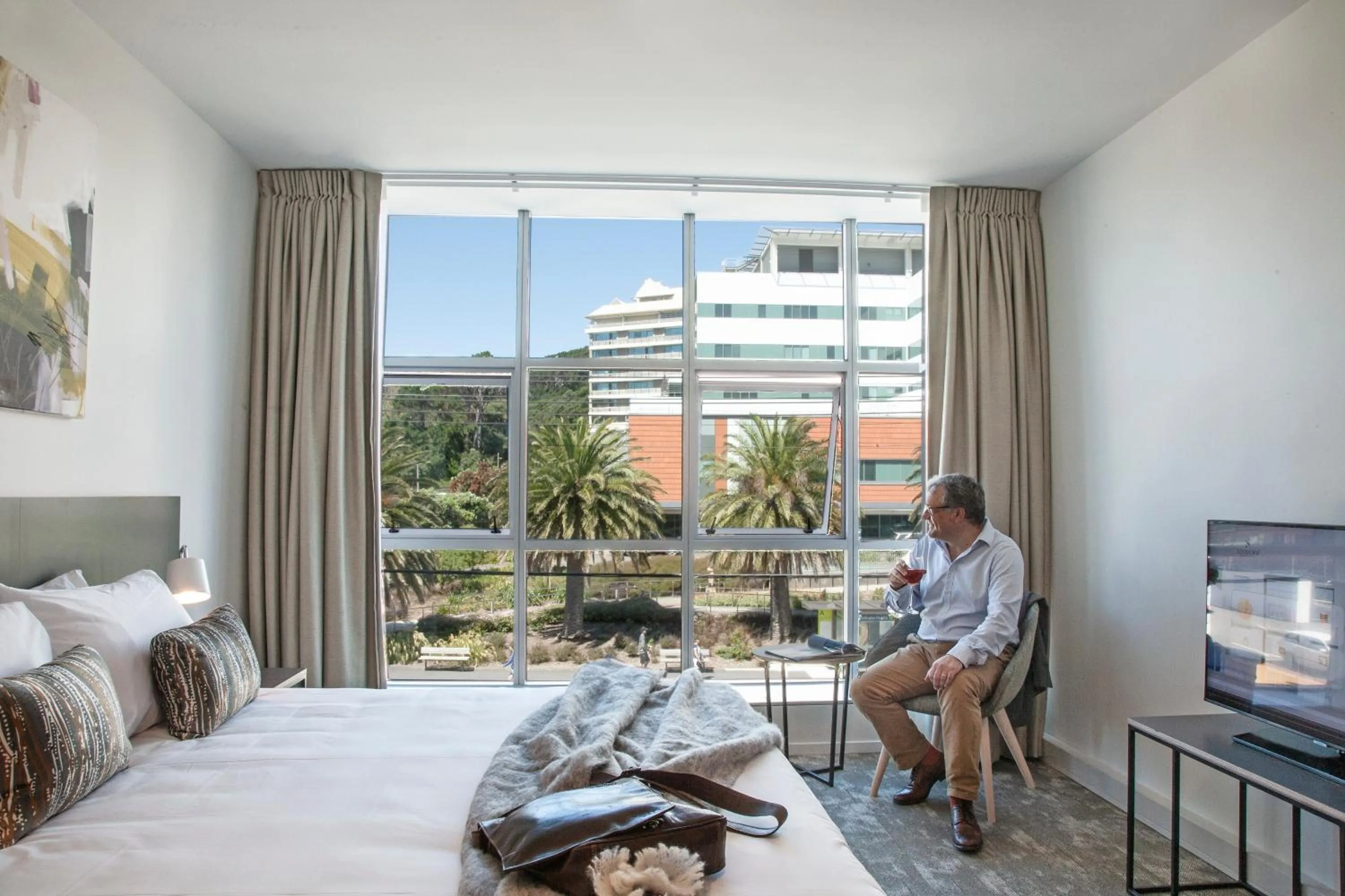 Bed in Sojourn Apartment Hotel - Riddiford