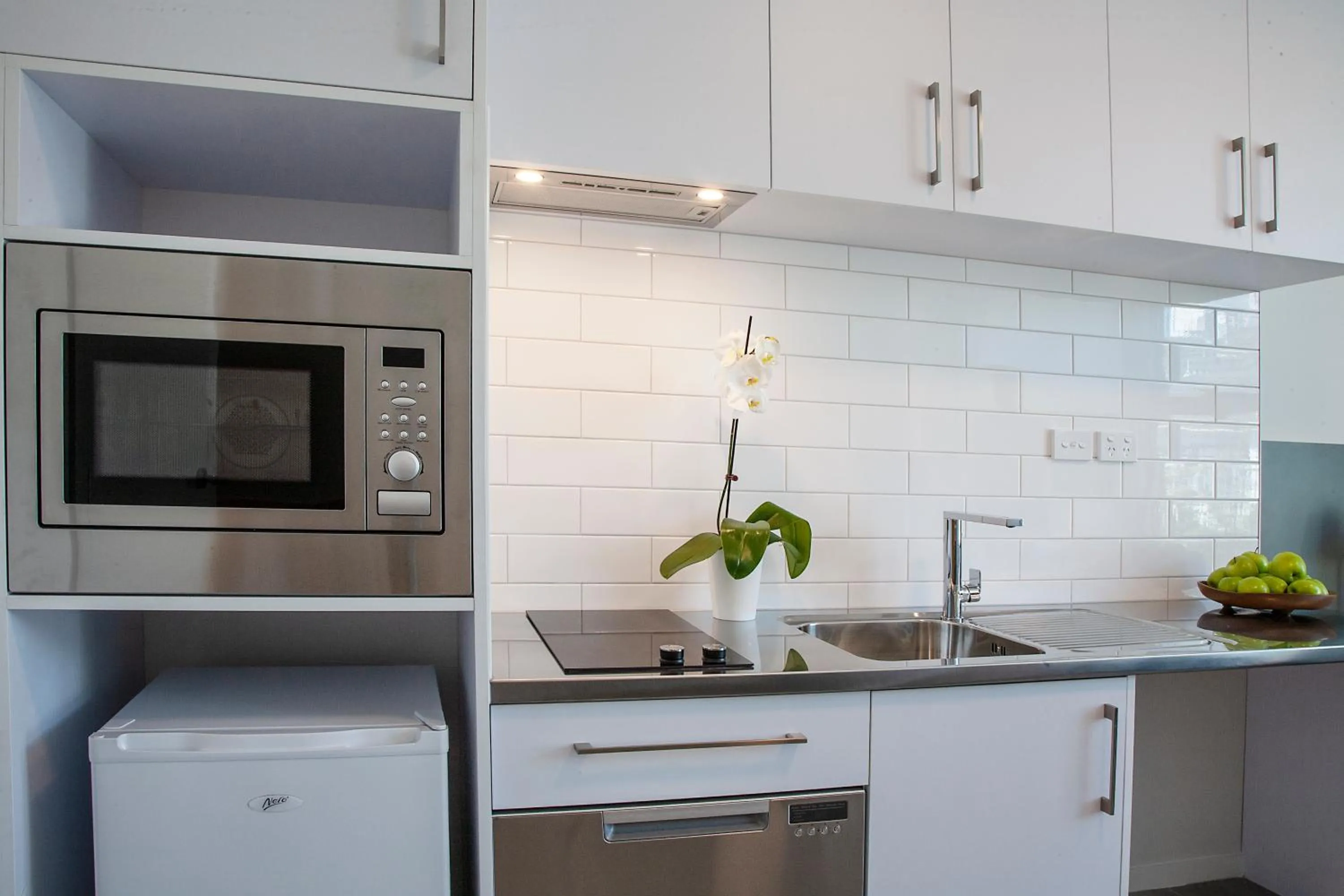 Kitchen or kitchenette in Sojourn Apartment Hotel - Riddiford