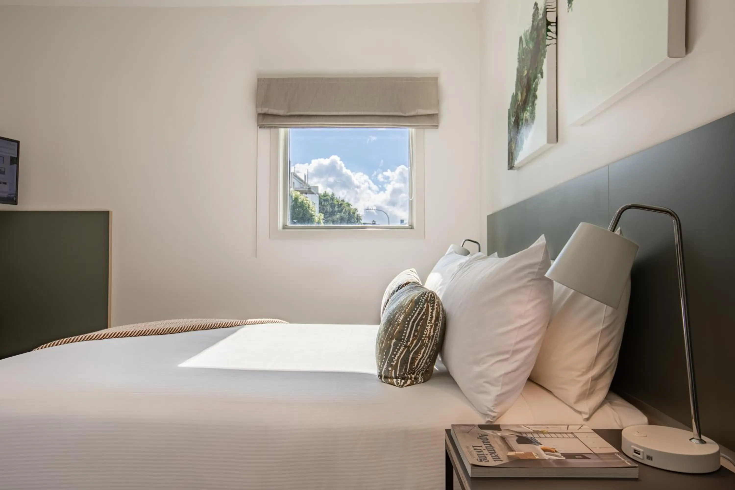 Bed in Sojourn Apartment Hotel - Riddiford