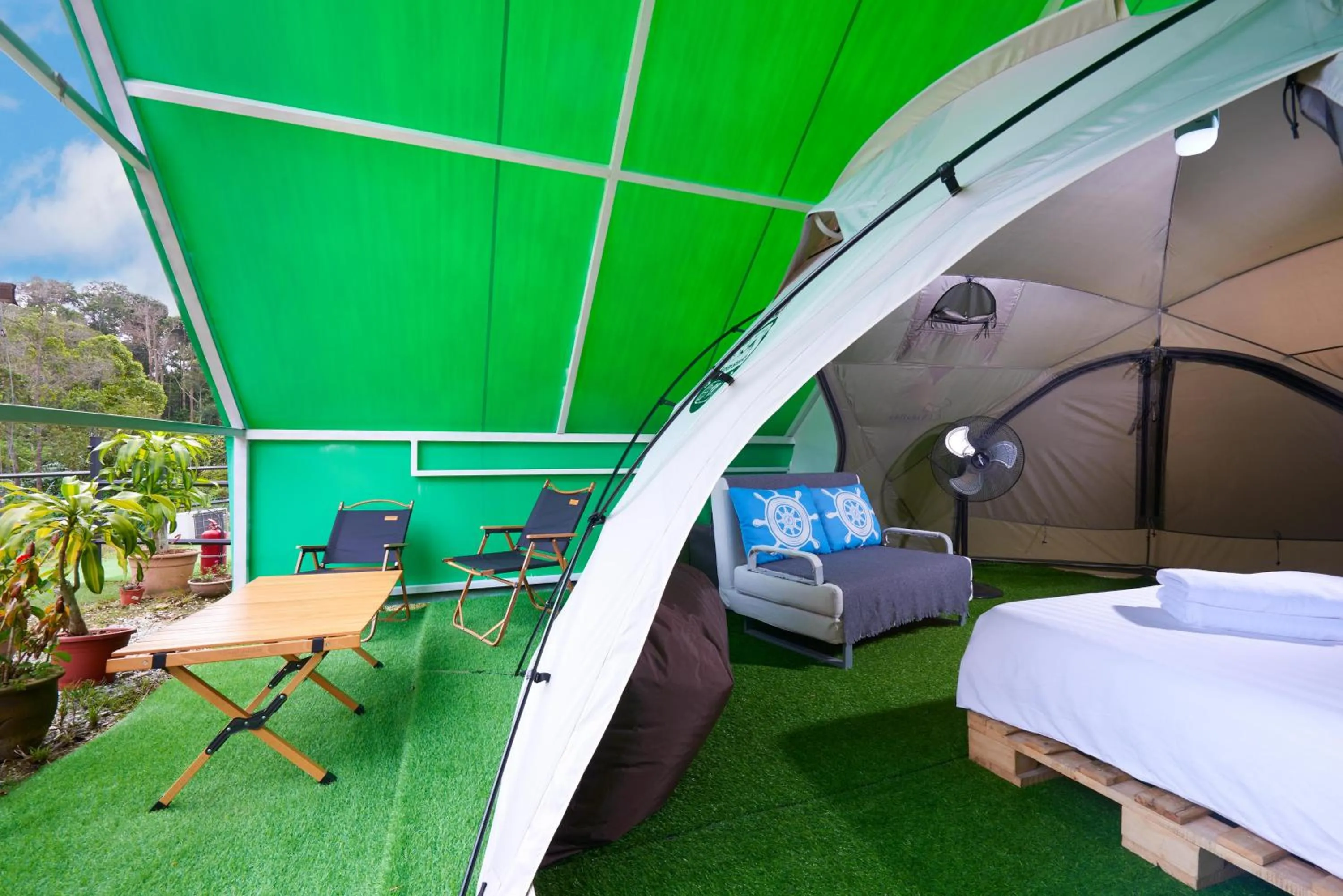 Property building, Bed in Glamz at Genting