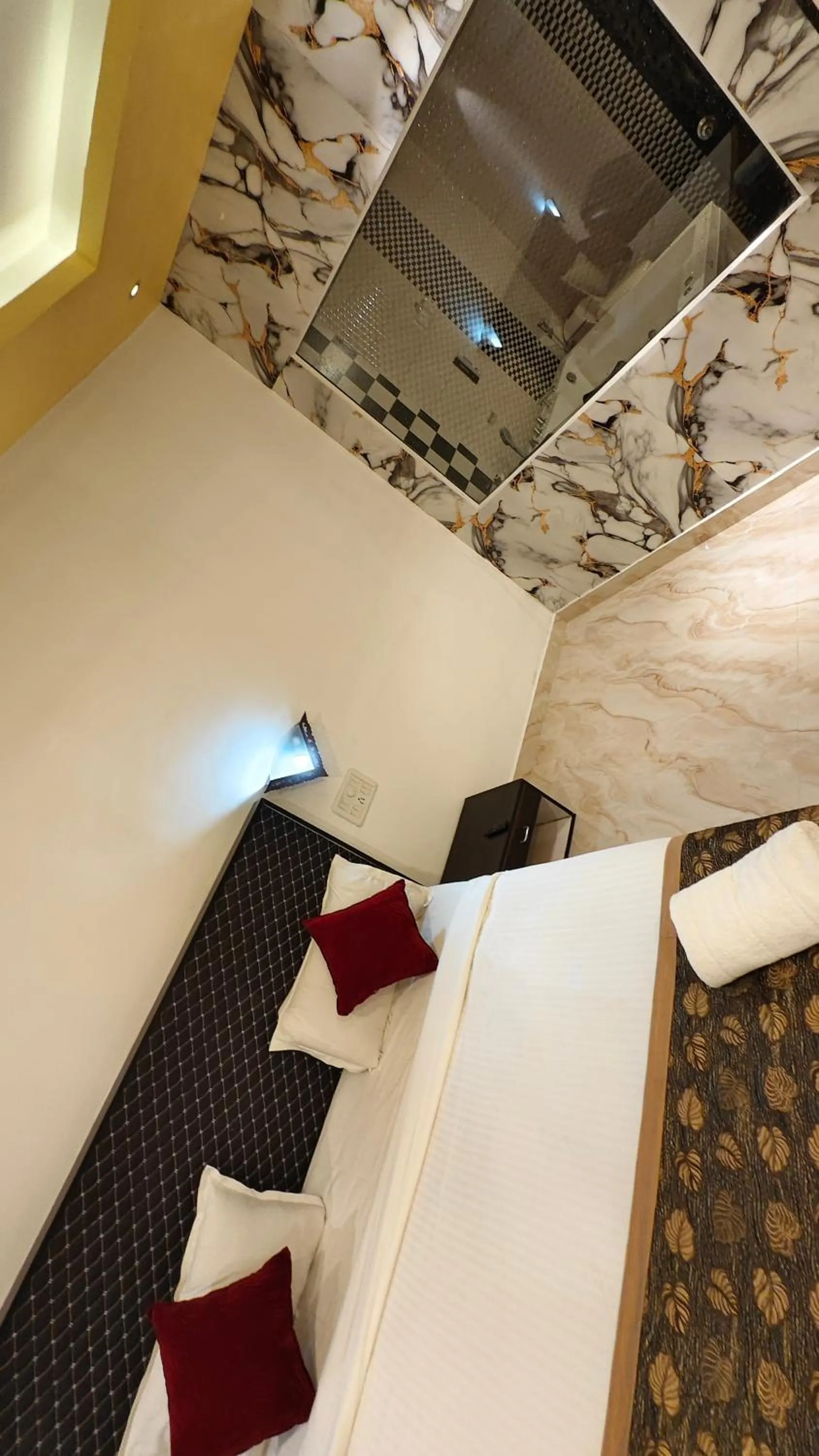 Bed in Green Trees Munnar