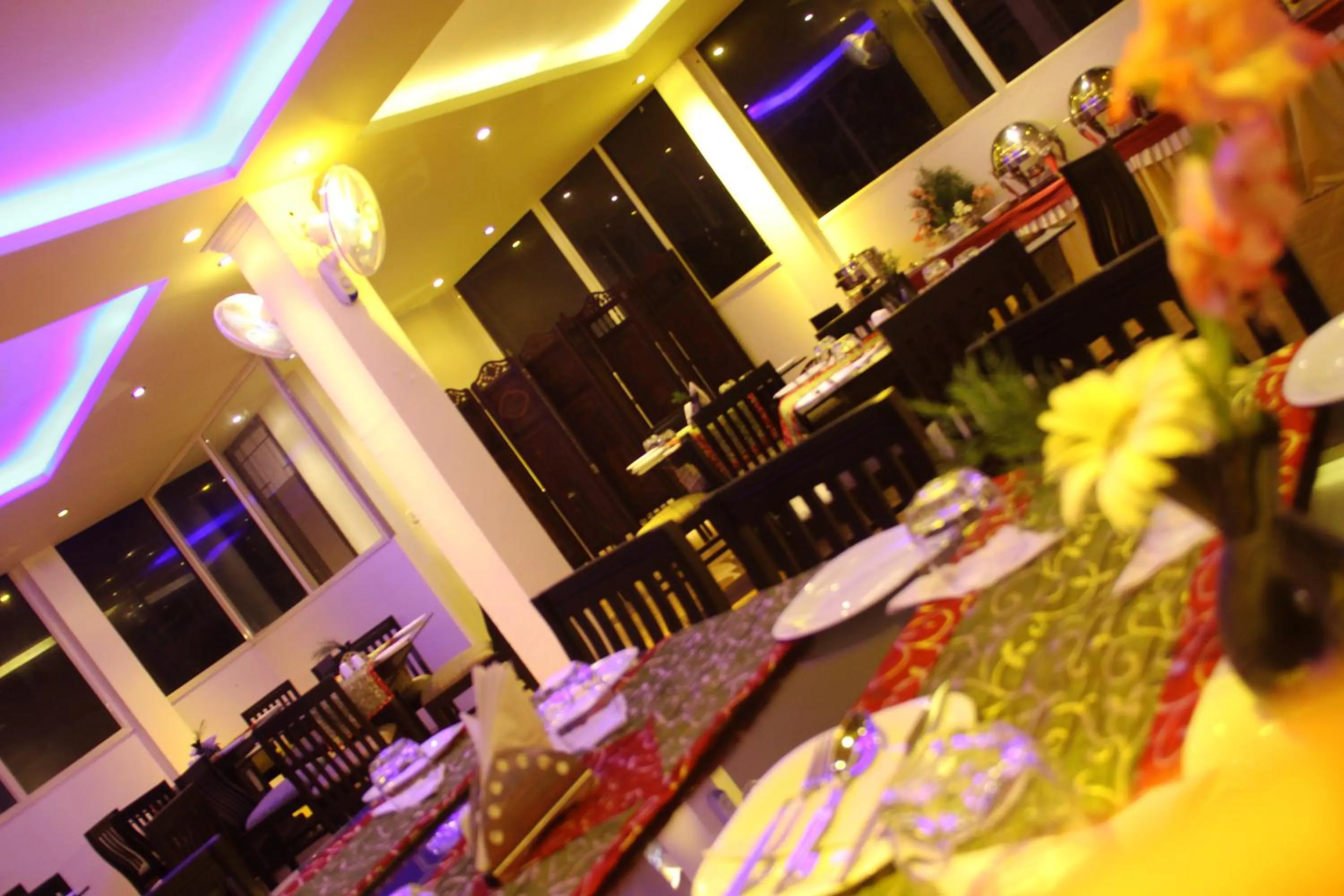 Food and drinks in Green Trees Munnar