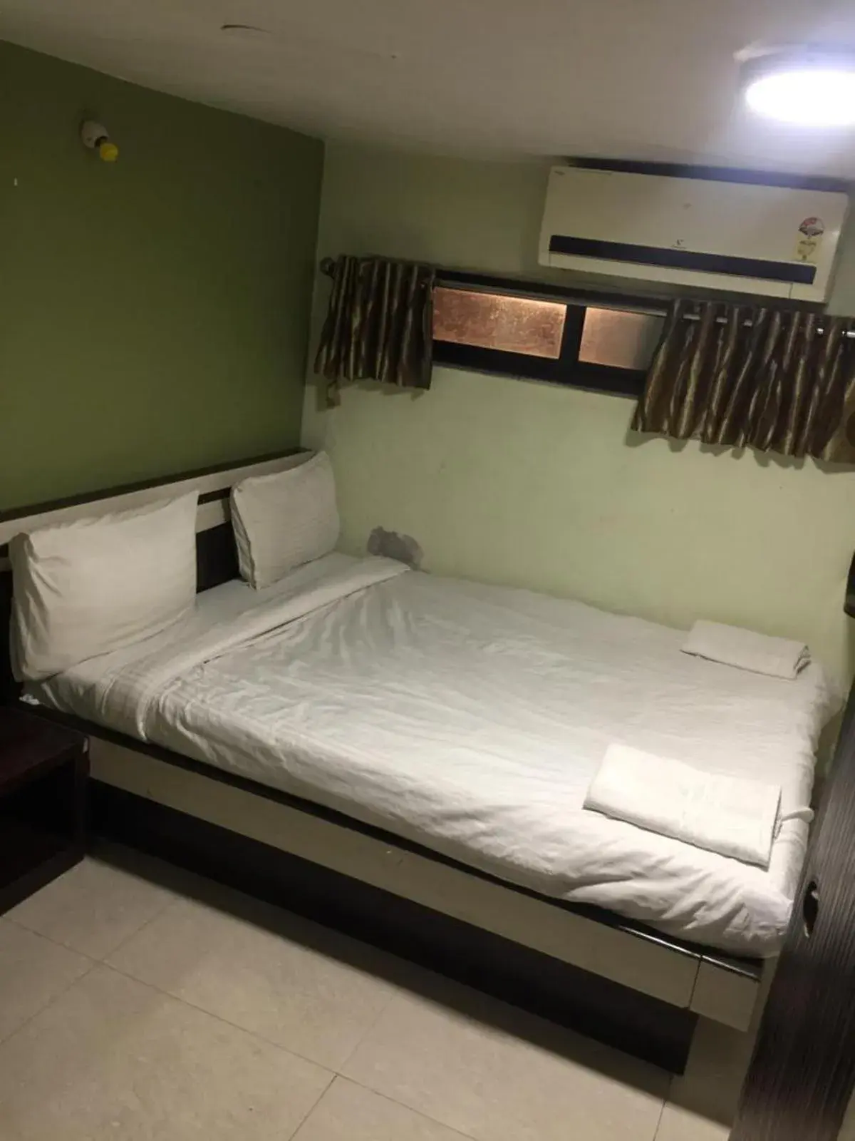 Standard Double Room in Igatpuri Hills Retreat Standard Double Room in Igatpuri Hills Retreat