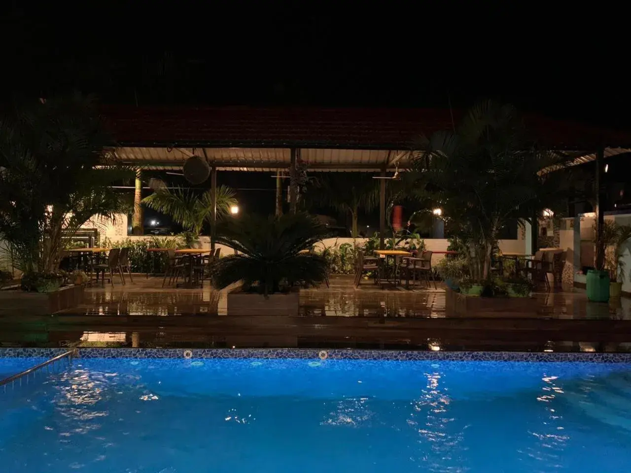 Restaurant/places to eat in Igatpuri Hills Retreat Restaurant/places to eat in Igatpuri Hills Retreat