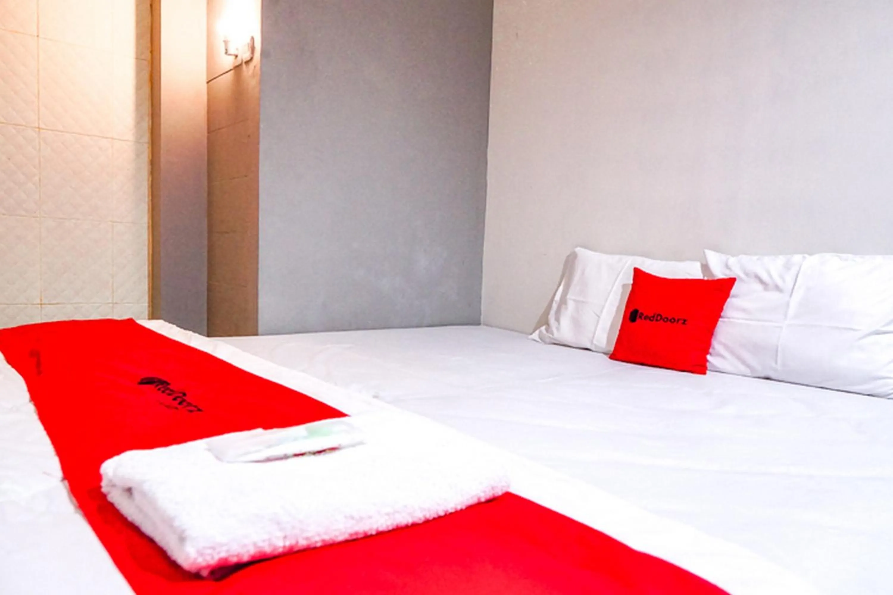 Bed in RedDoorz @ Citraland Surabaya