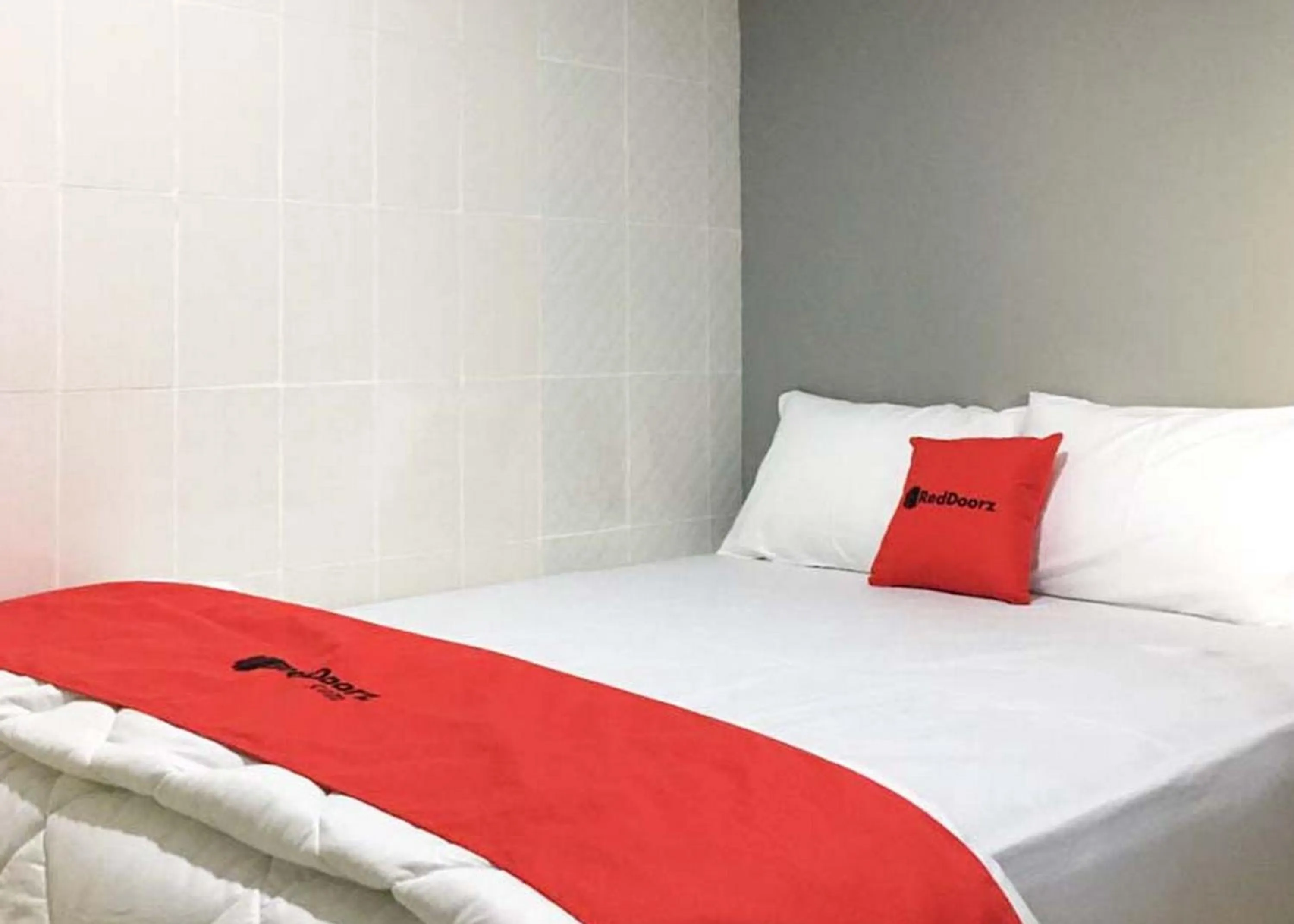 Bed in RedDoorz @ Citraland Surabaya