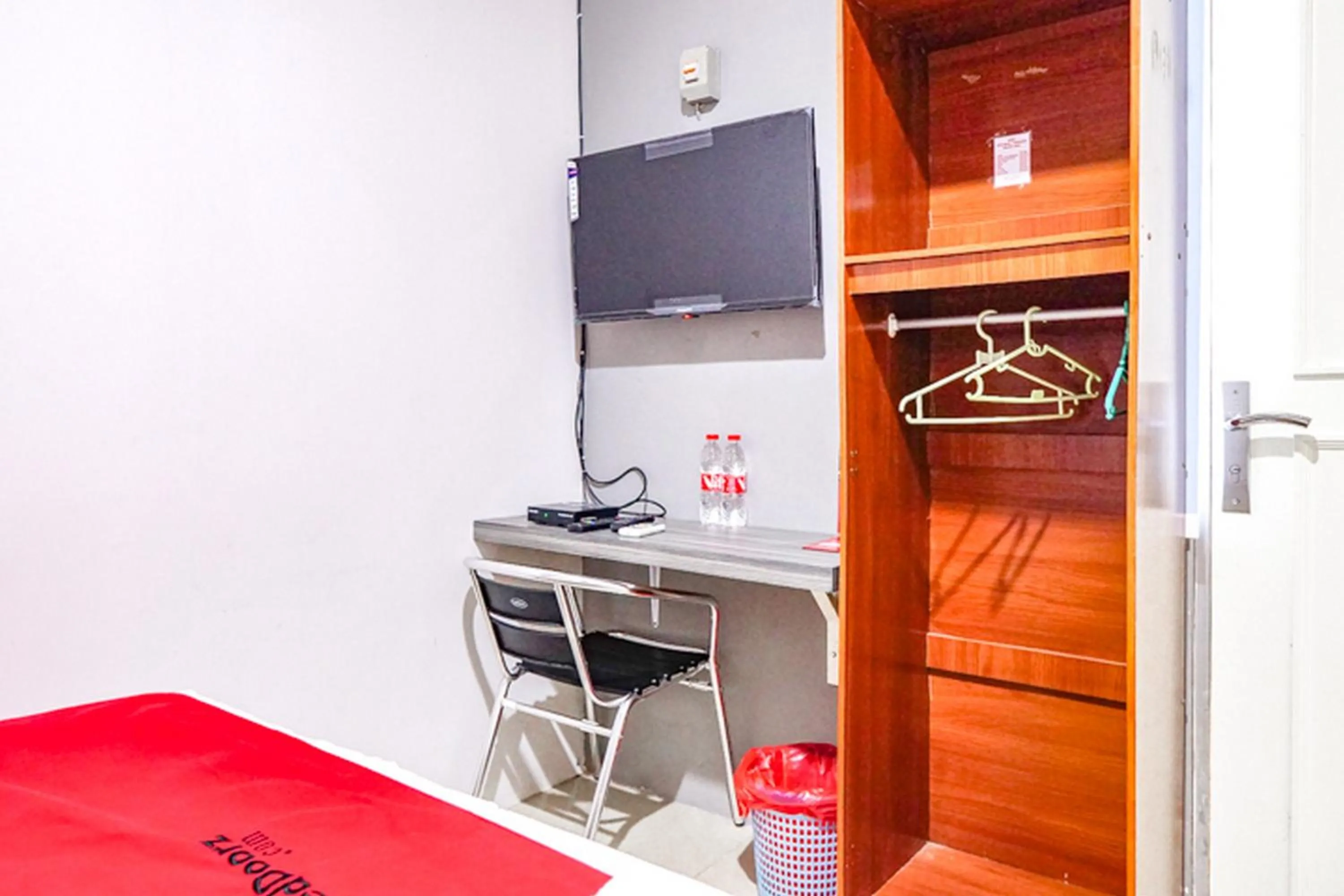 RedDoorz @ Citraland Surabaya