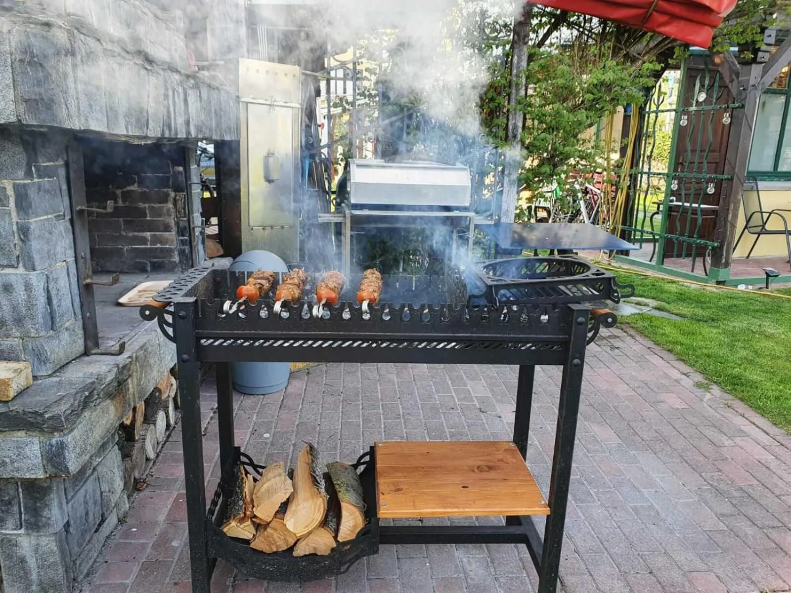 BBQ facilities in Pension am Tiefen See