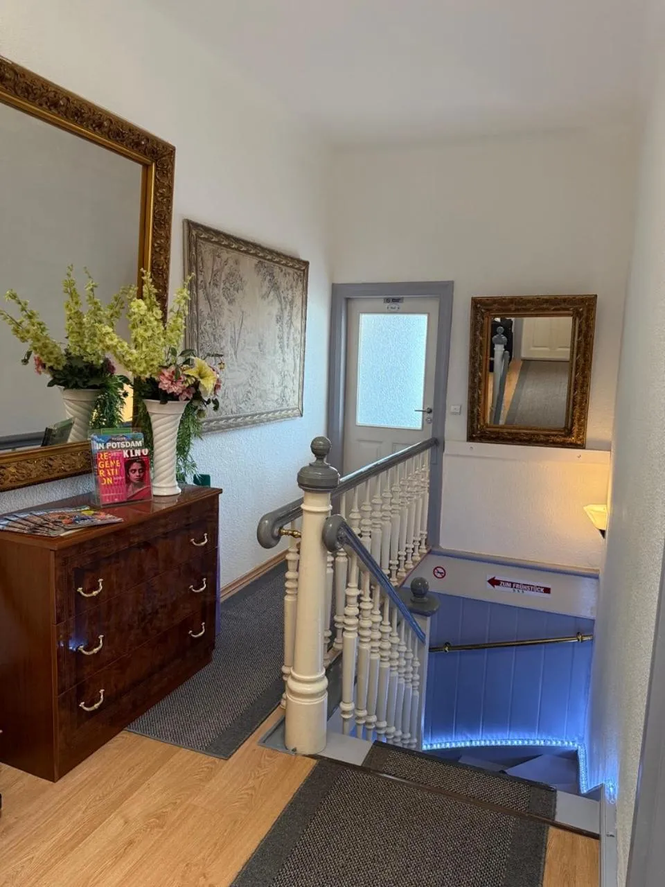 Property building, Bed in Pension am Tiefen See