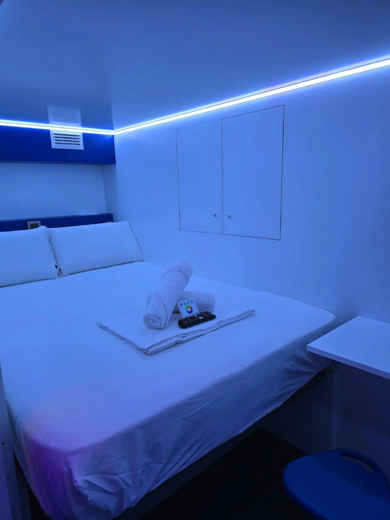 Bed in Modular Rooms