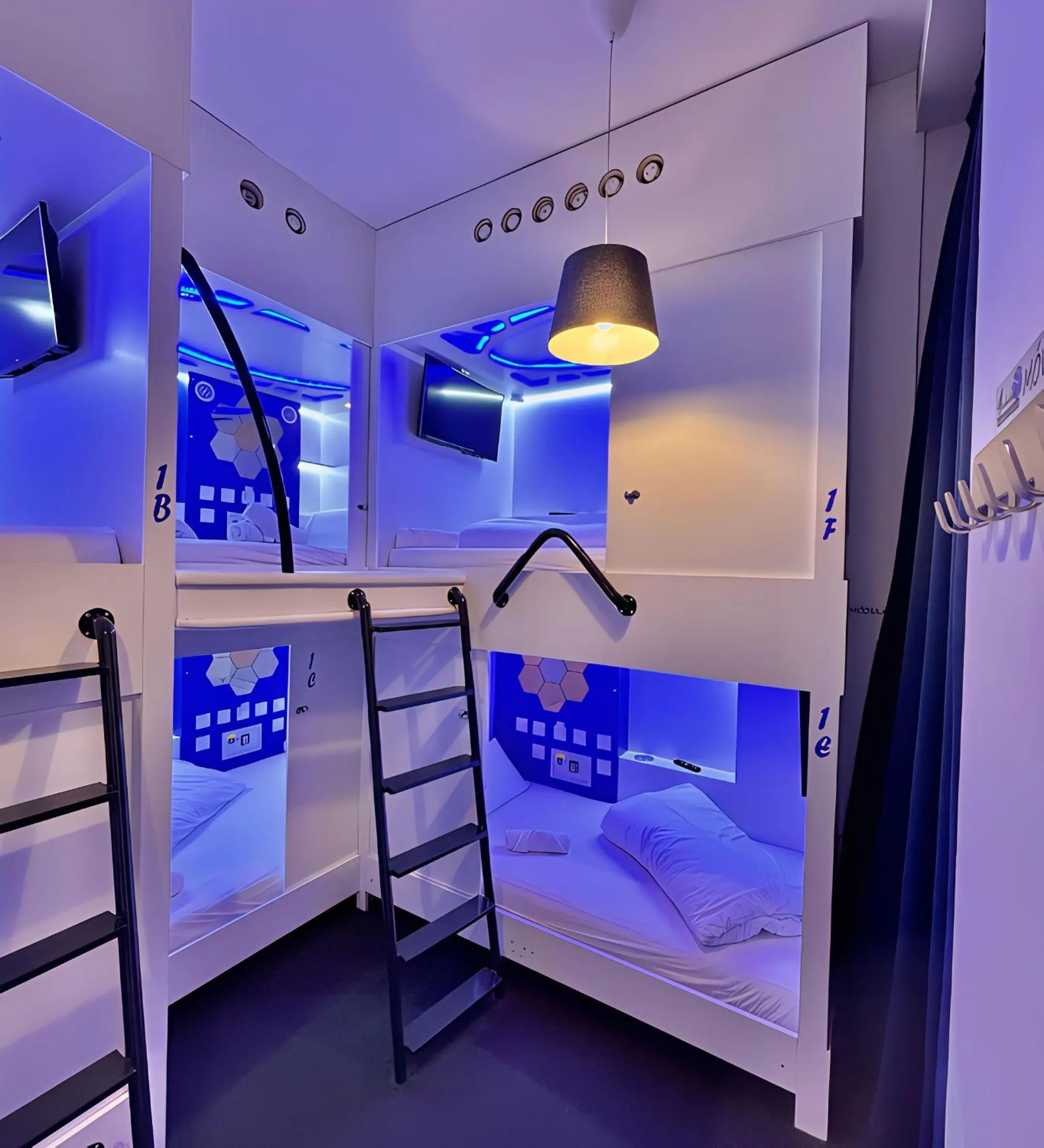 Bed in Modular Rooms