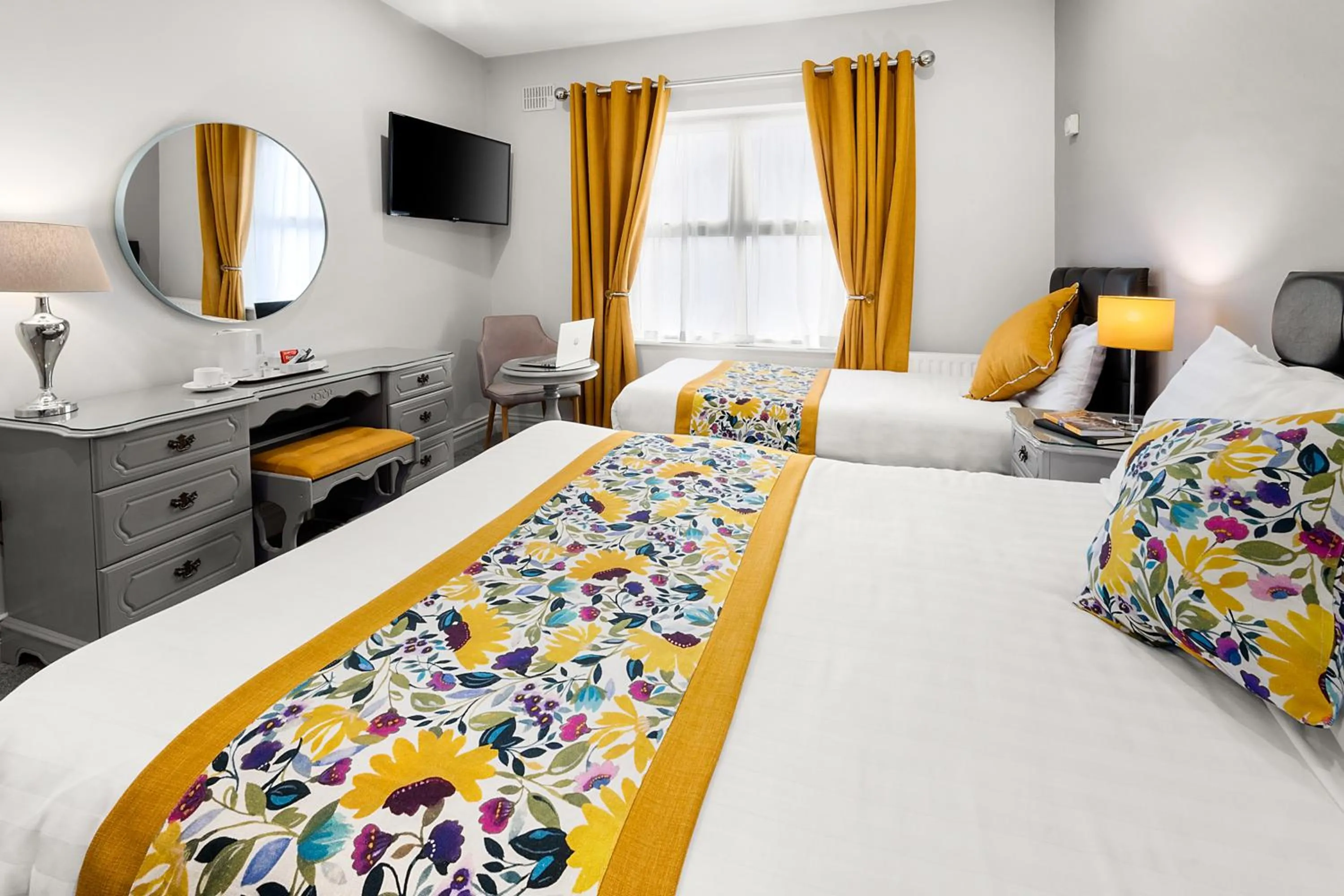 Photo of the whole room, Bed in Rathkeale House Hotel