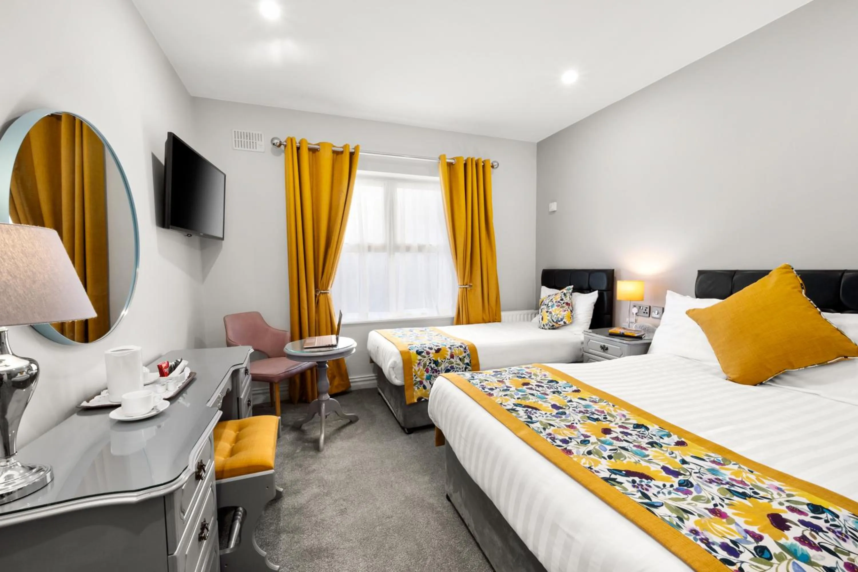 Photo of the whole room, Bed in Rathkeale House Hotel