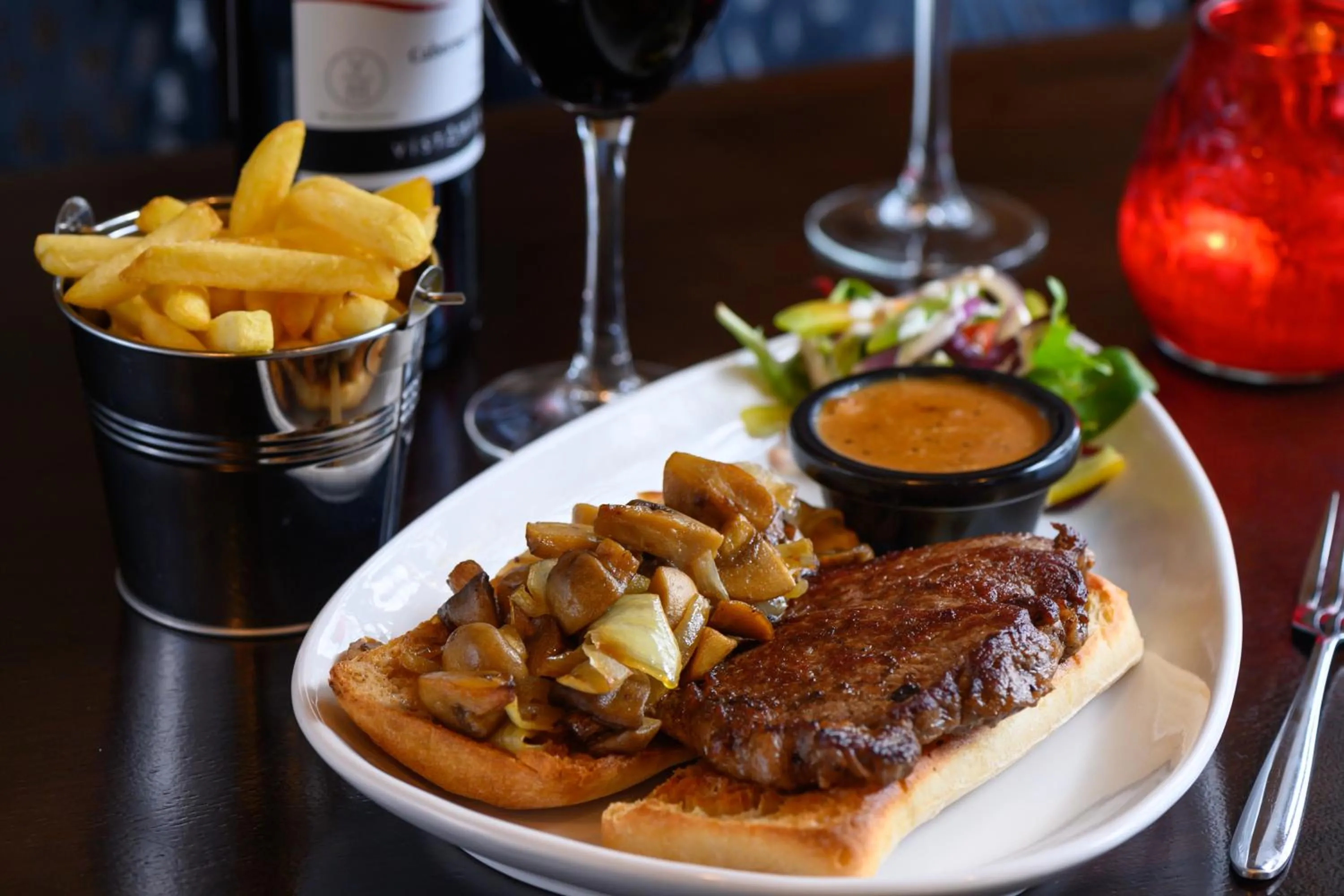 Restaurant/places to eat in Rathkeale House Hotel
