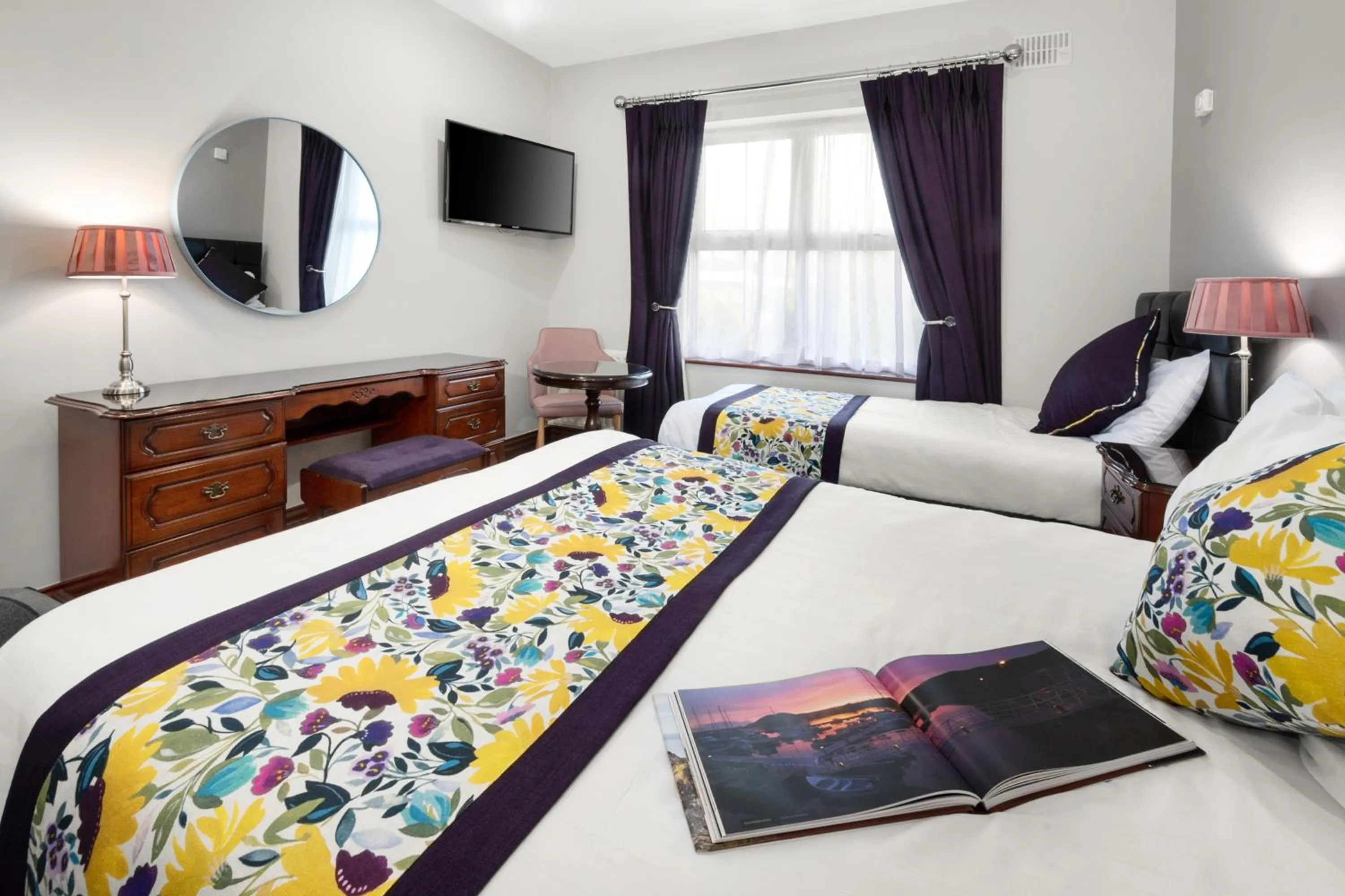 Photo of the whole room, Bed in Rathkeale House Hotel