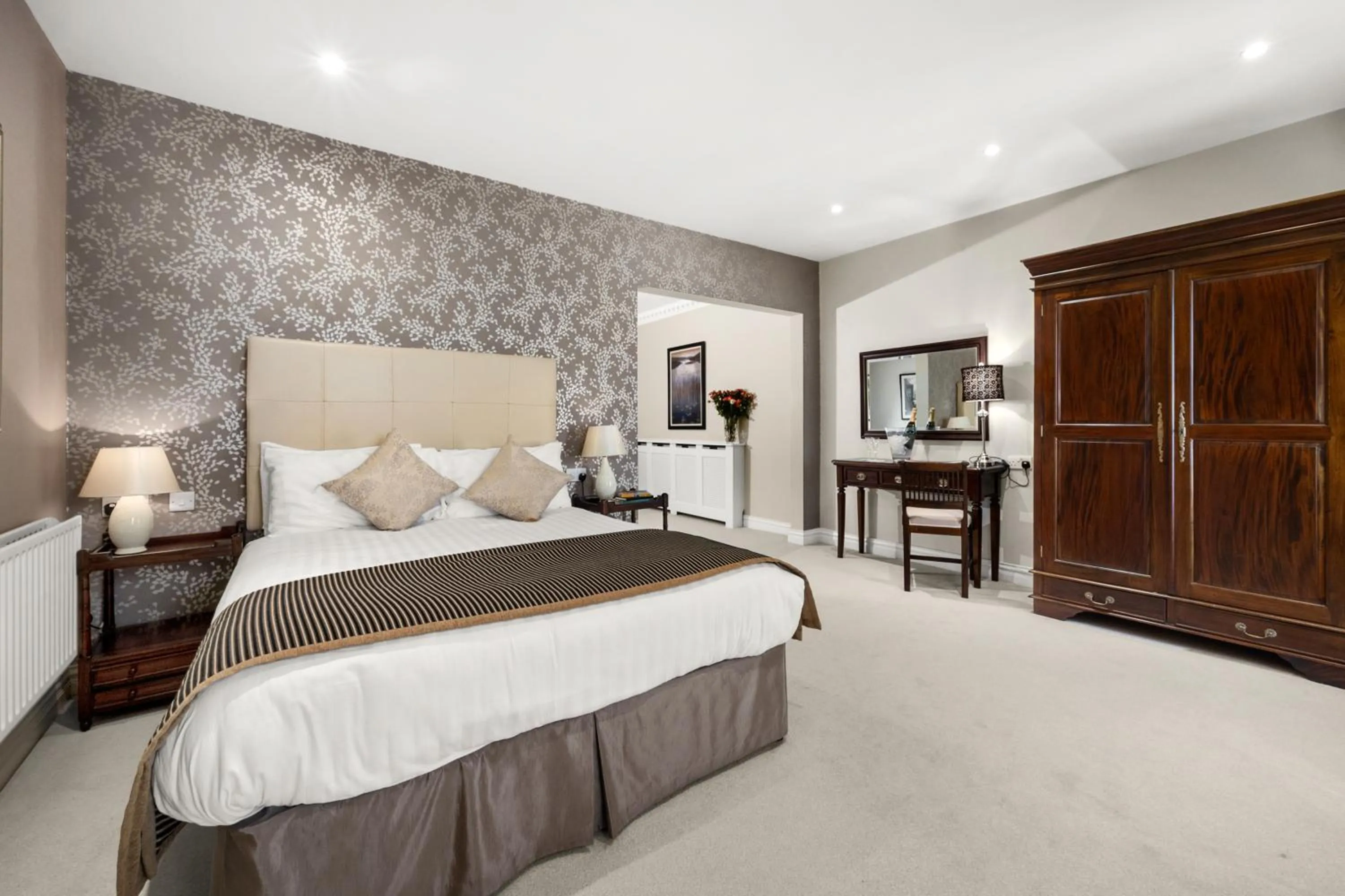 Bed in Rathkeale House Hotel