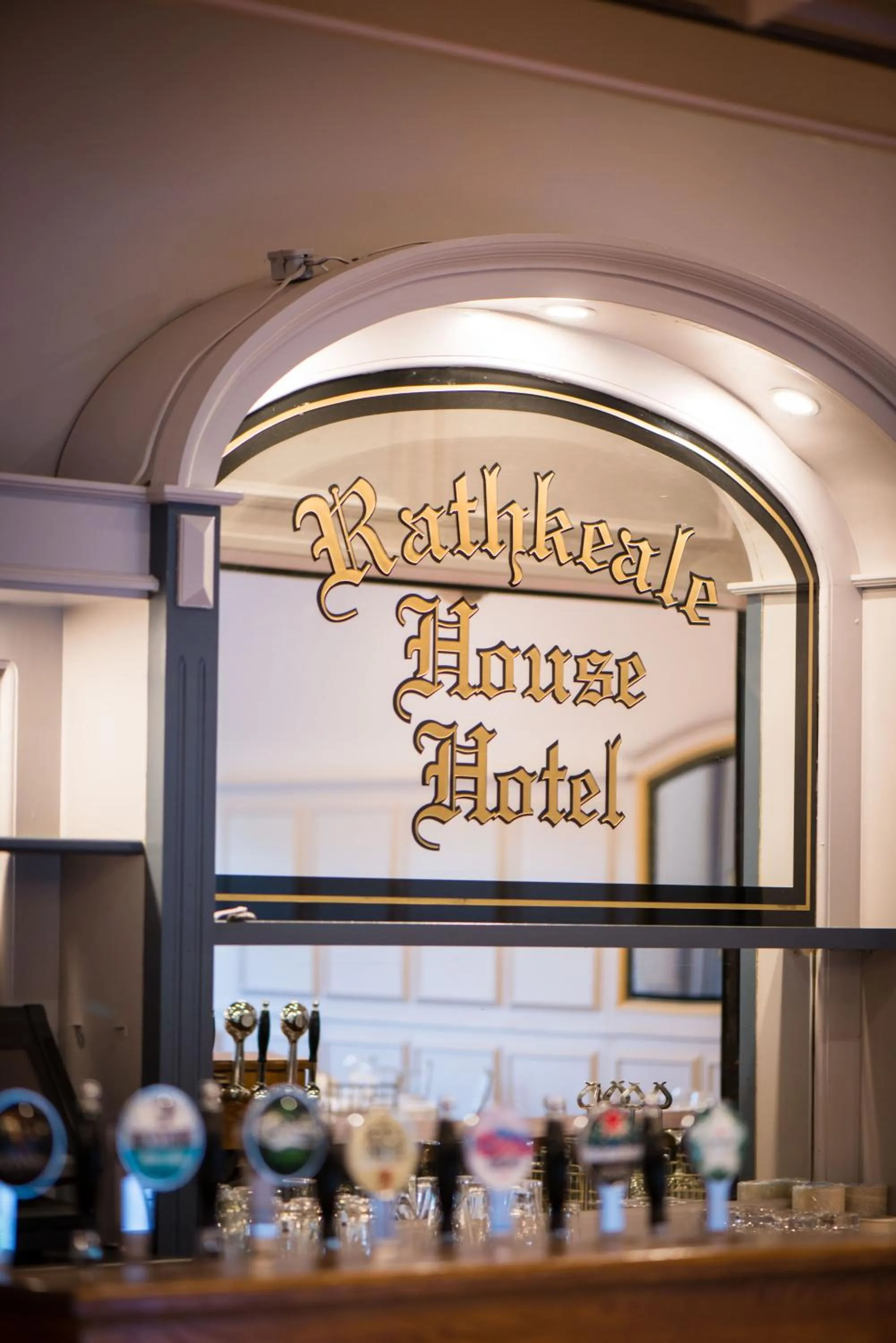 Restaurant/places to eat in Rathkeale House Hotel
