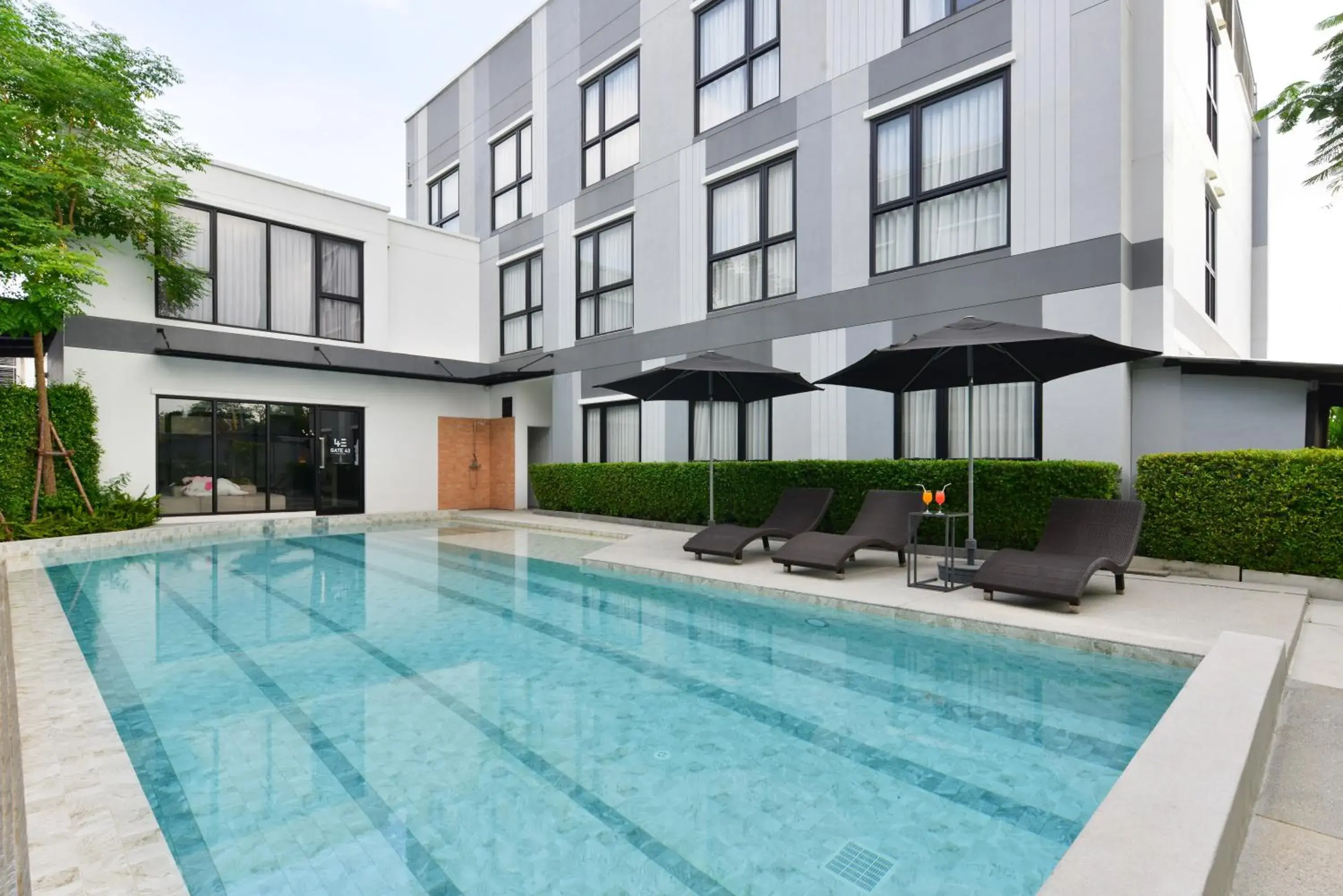 Swimming pool in Gate43 Airport Hotel Swimming pool in Gate43 Airport Hotel