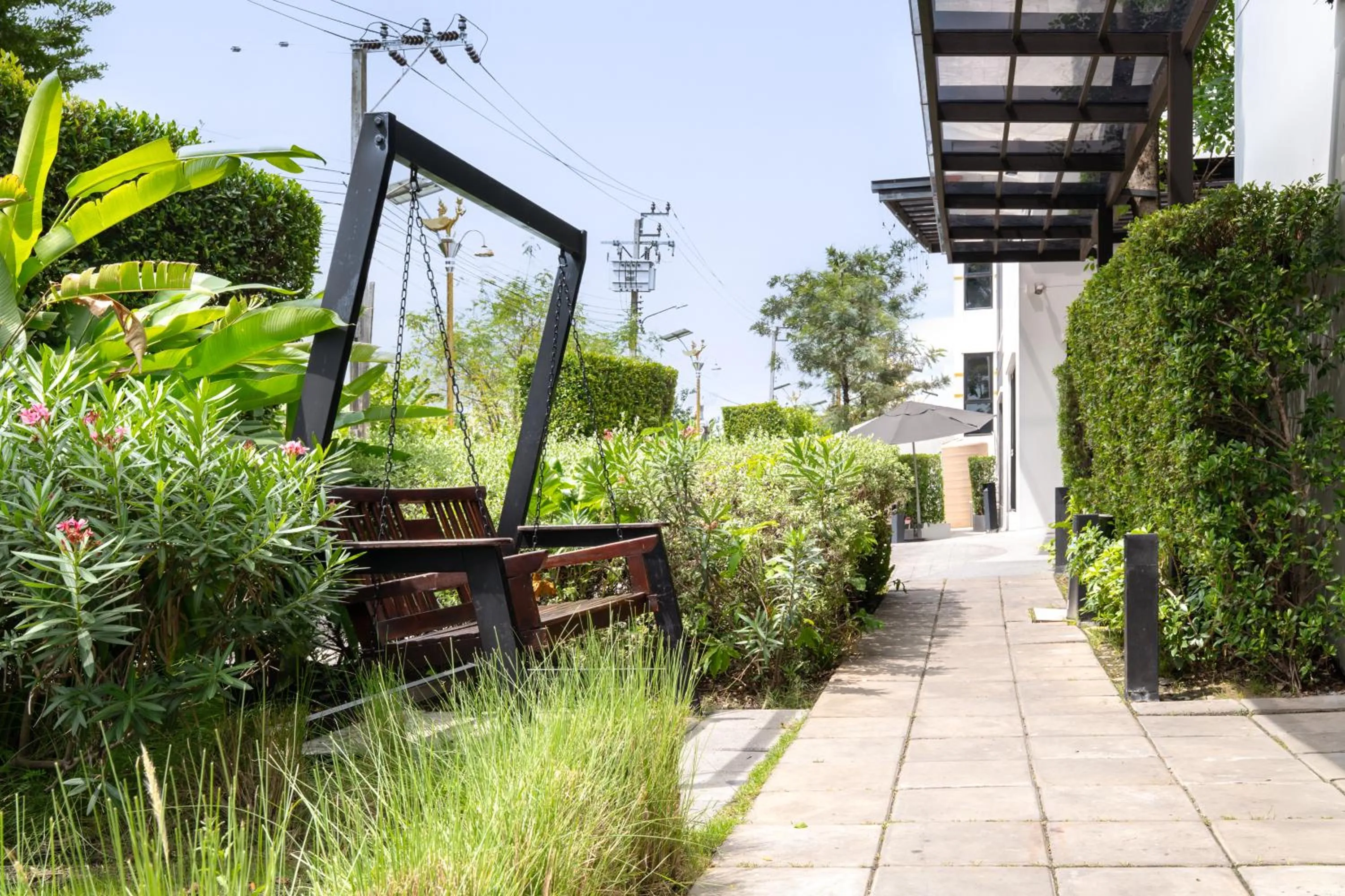 Area and facilities in Gate43 Airport Hotel