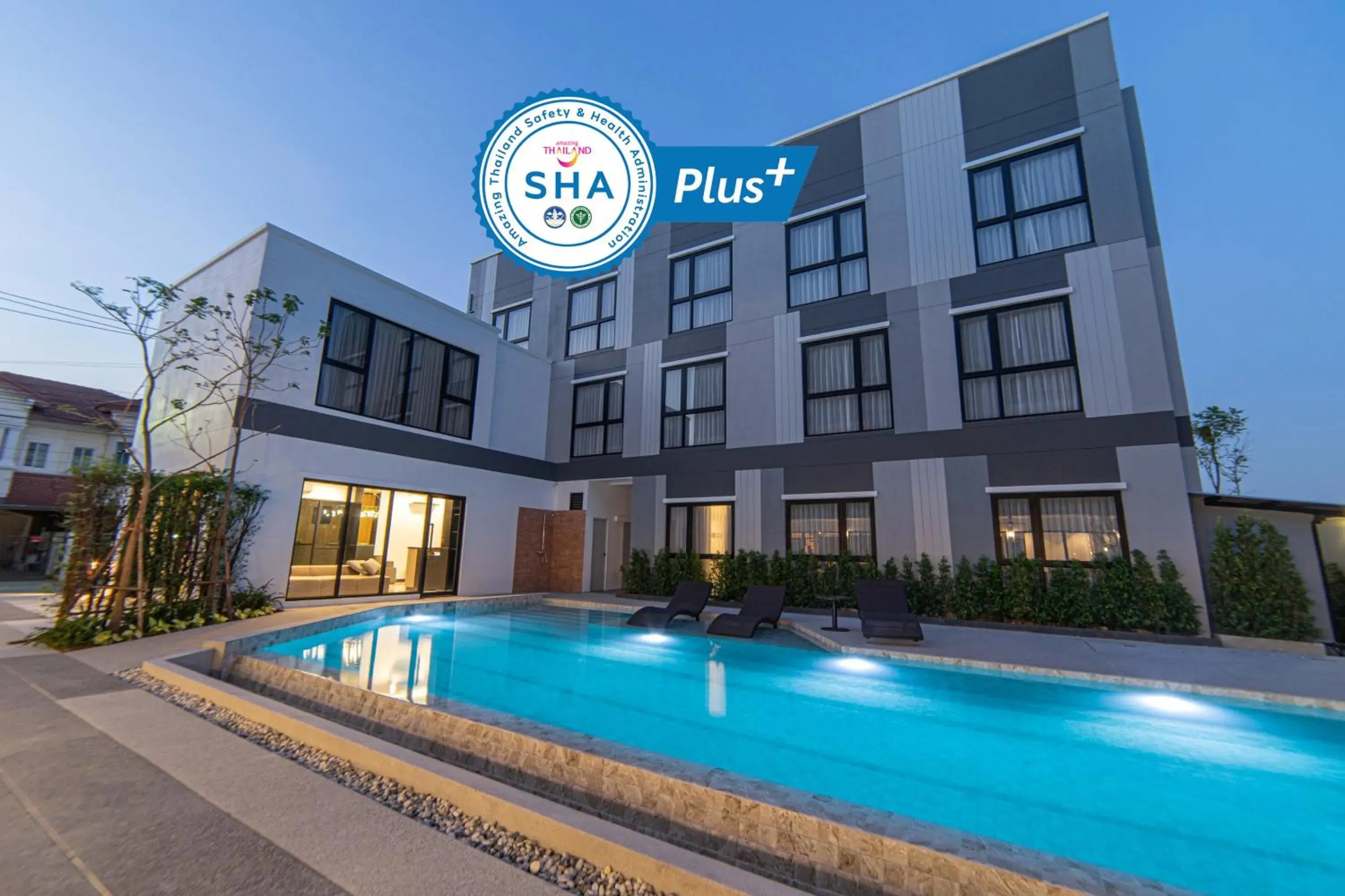 Property building in Gate43 Airport Hotel Property building in Gate43 Airport Hotel