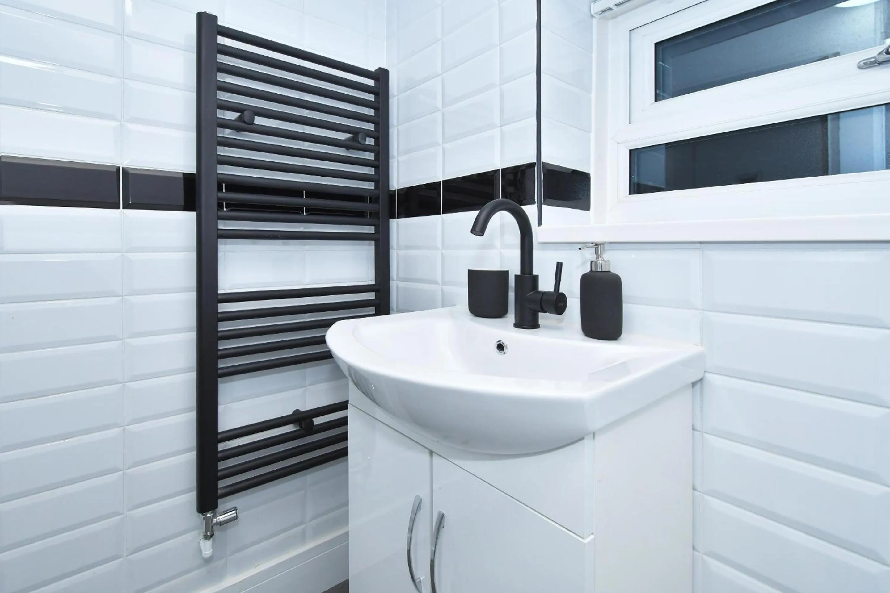 Bathroom in Townhouse @ 42 Minshull New Road Crewe