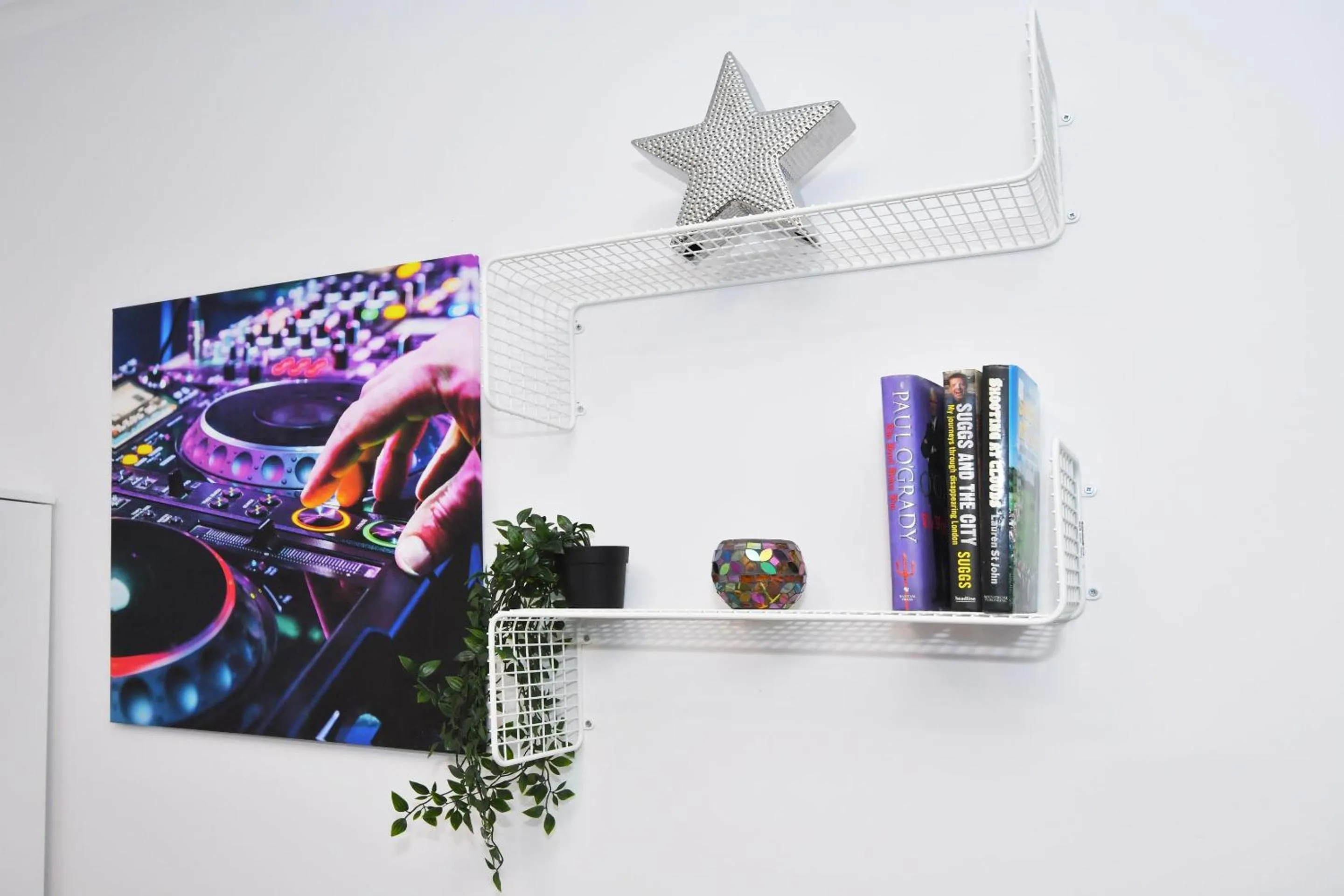 Bedroom in Townhouse @ 42 Minshull New Road Crewe