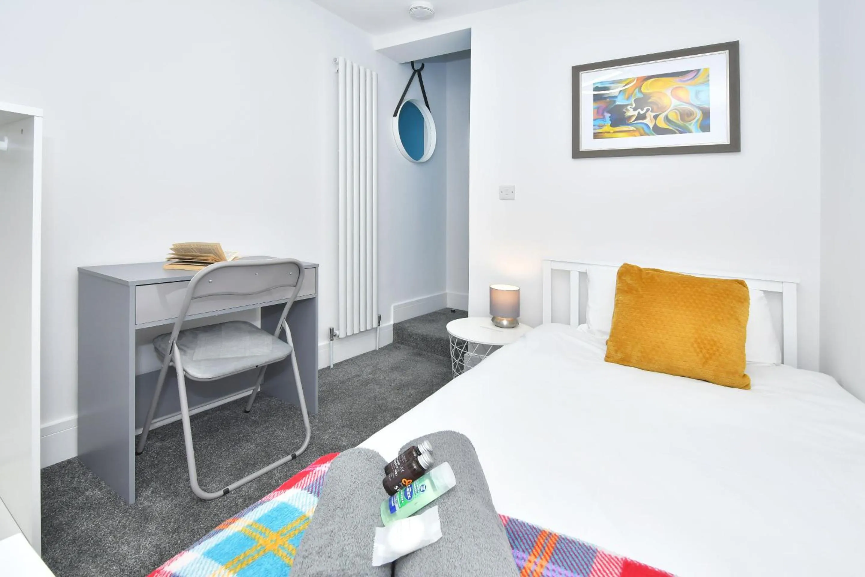 Bedroom, Bed in Townhouse @ 42 Minshull New Road Crewe